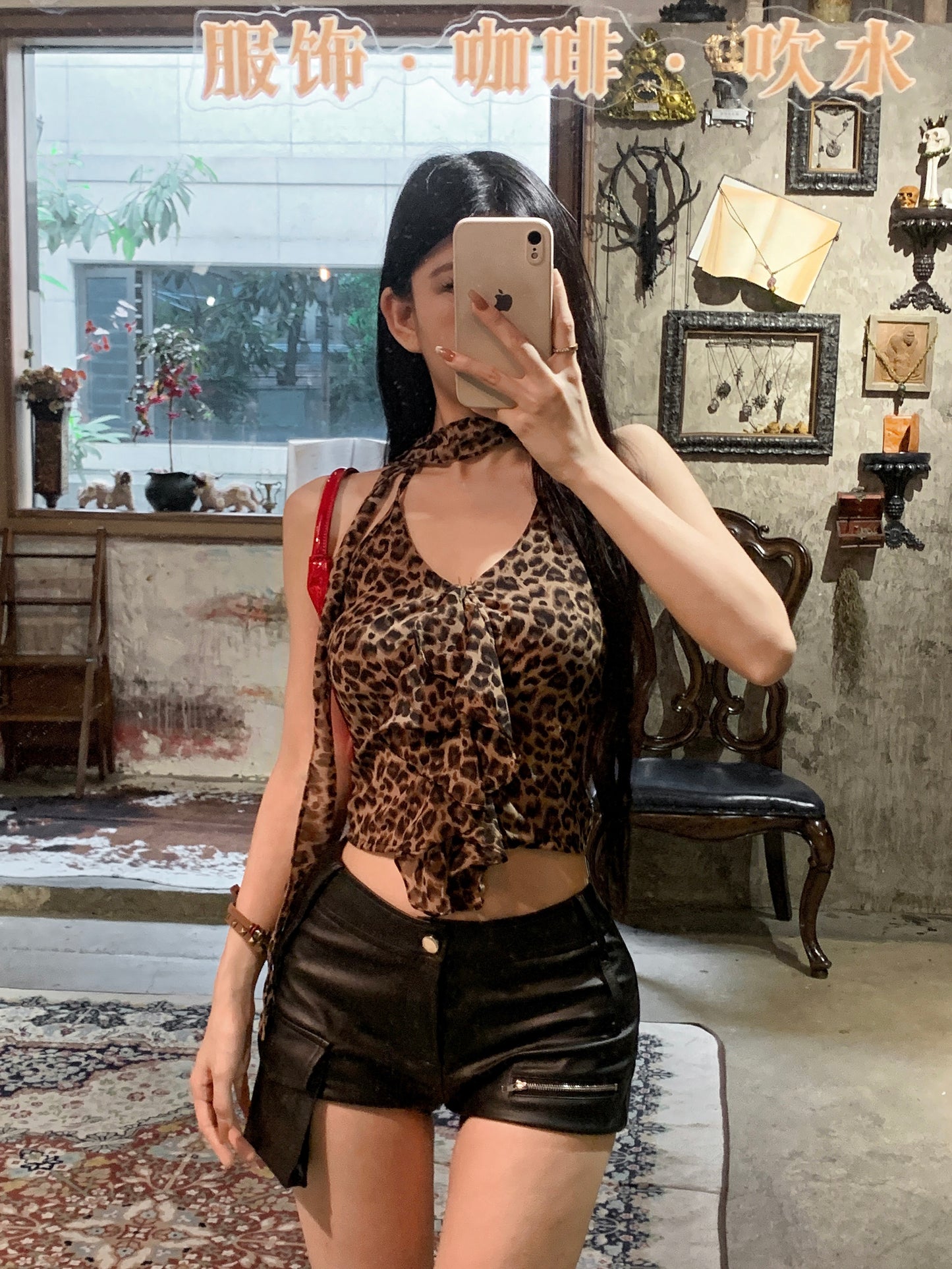 【25s Mar.】Leopard Print Halter Neck Halter Top