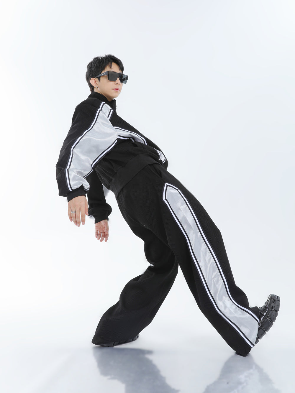 【23s September.】Striped Patchwork Waffle Sweatshirt Wide-Leg Pants Suit ArtsKoreanMan