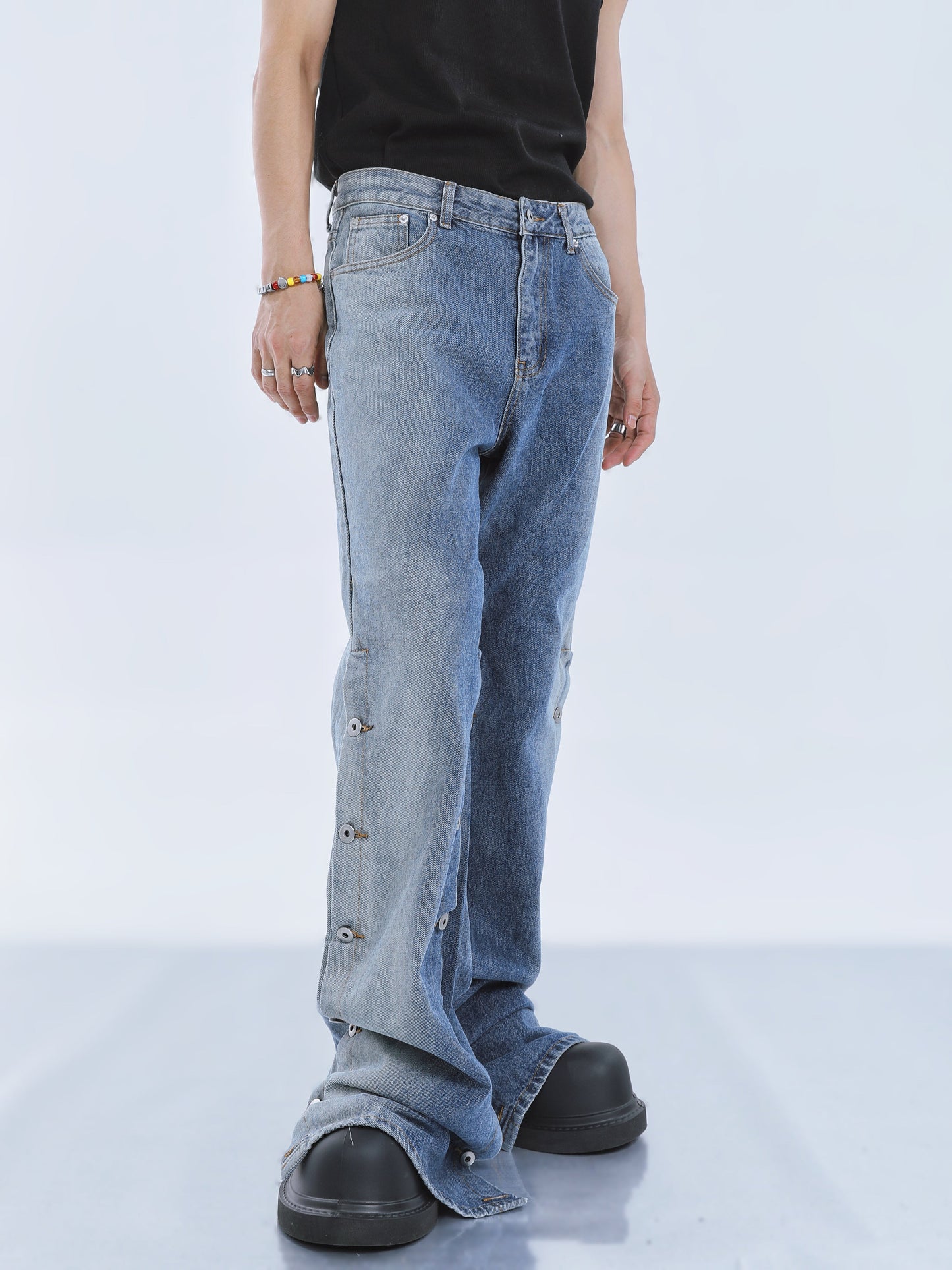 【23s September.】Niche Buttoned Gradient Jeans -M