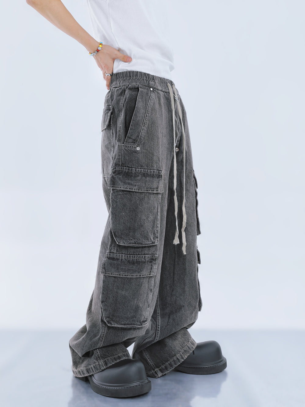 【23s September.】Large Pockets Cut Into Wide-leg Jeans ArtsKoreanMan