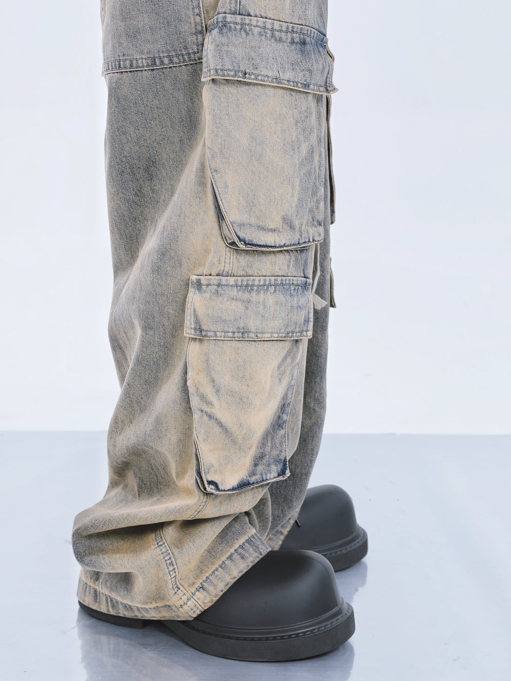 【23s September.】Large Pockets Cut Into Wide-leg Jeans ArtsKoreanMan