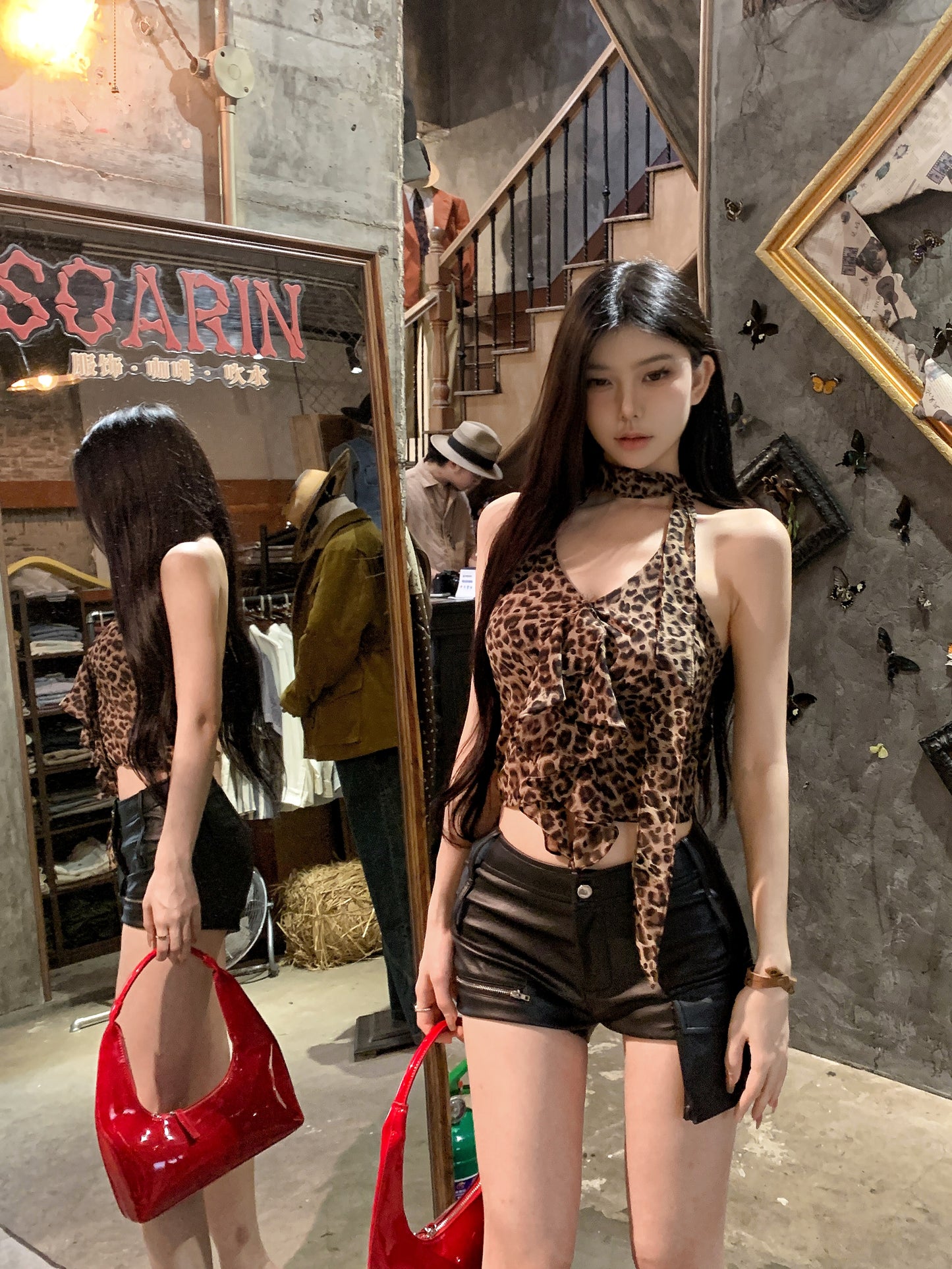 【25s Mar.】Leopard Print Halter Neck Halter Top