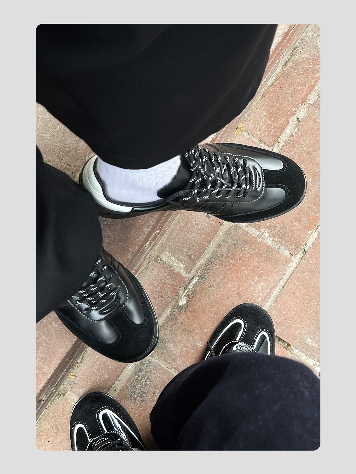 Simple Black And White Leather Dexter Shoes