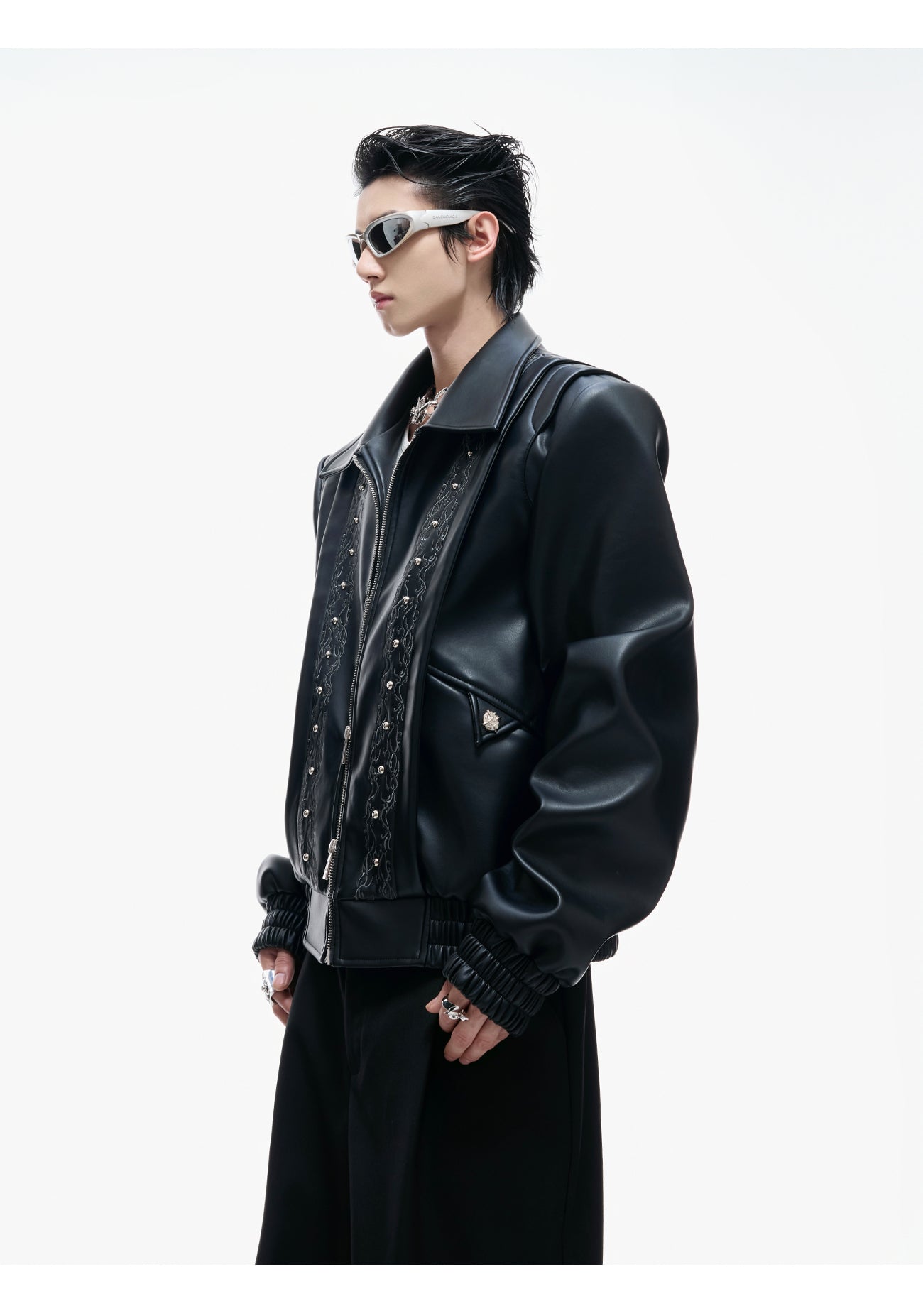【25s Aug.】Embroidered Cropped Leather Jacket