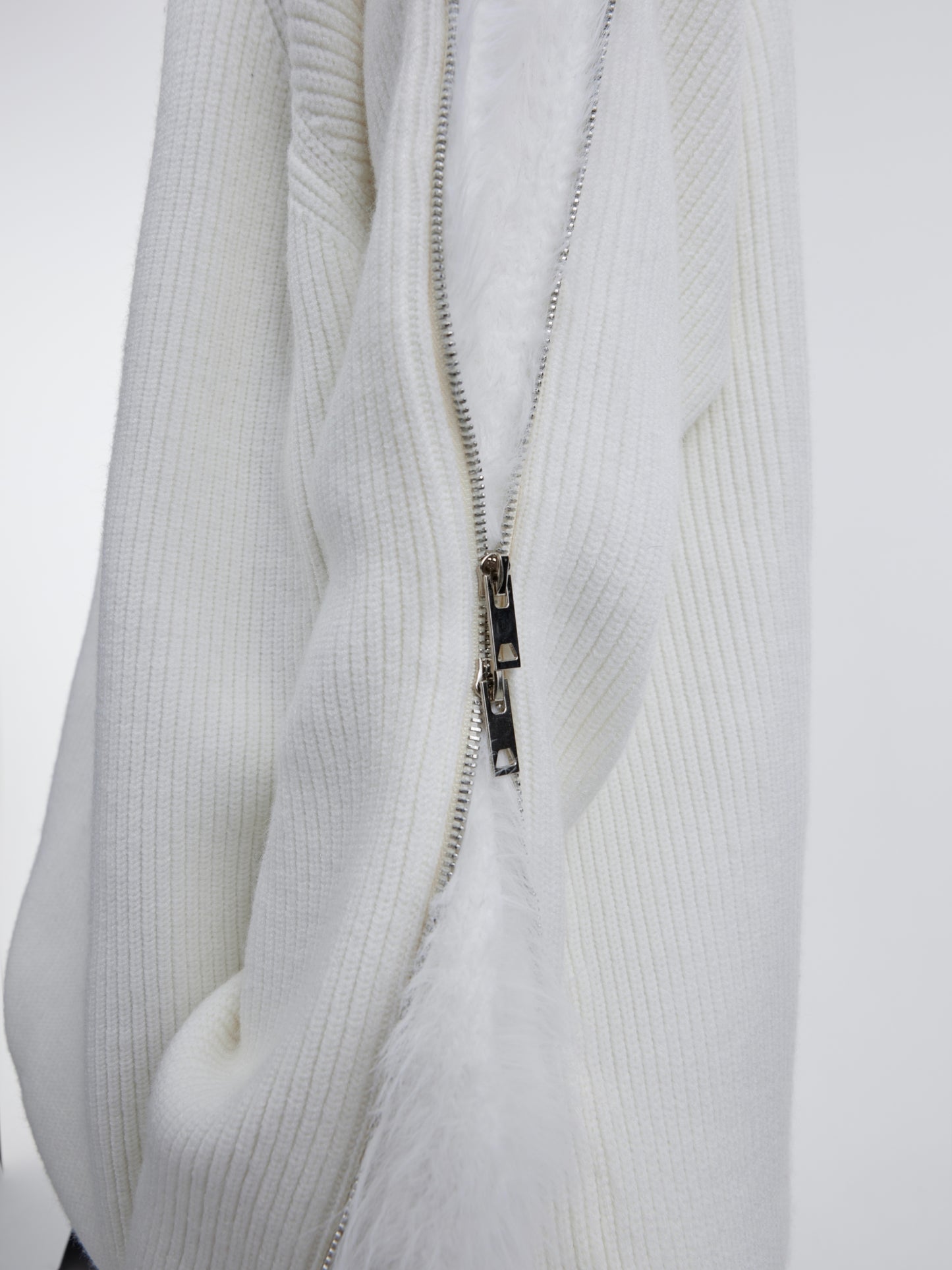 【23s October.】Double-ended Metal Zipper Solid Color Sweater