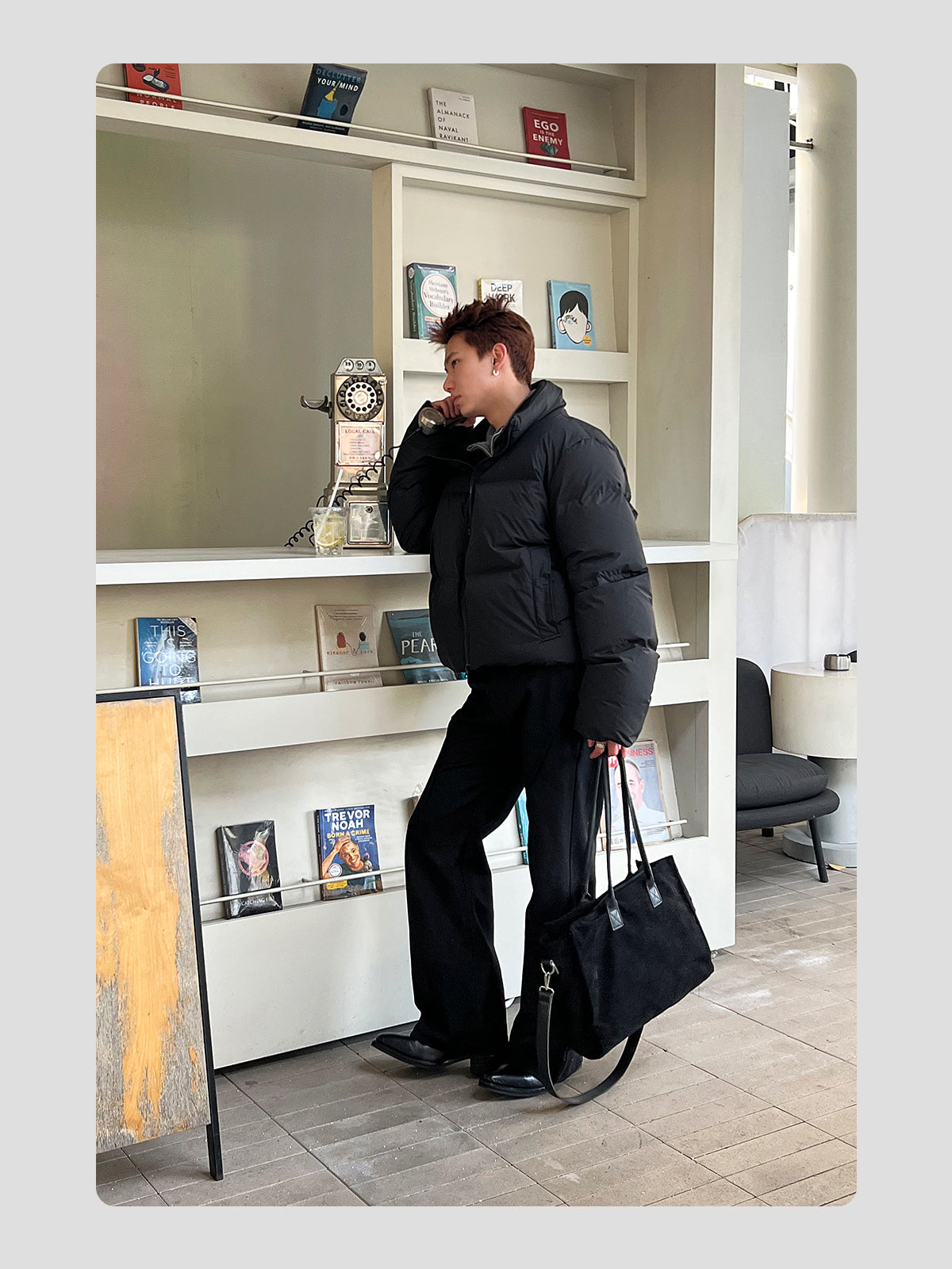 Pointed-toe Leather Platform Chelsea Boots