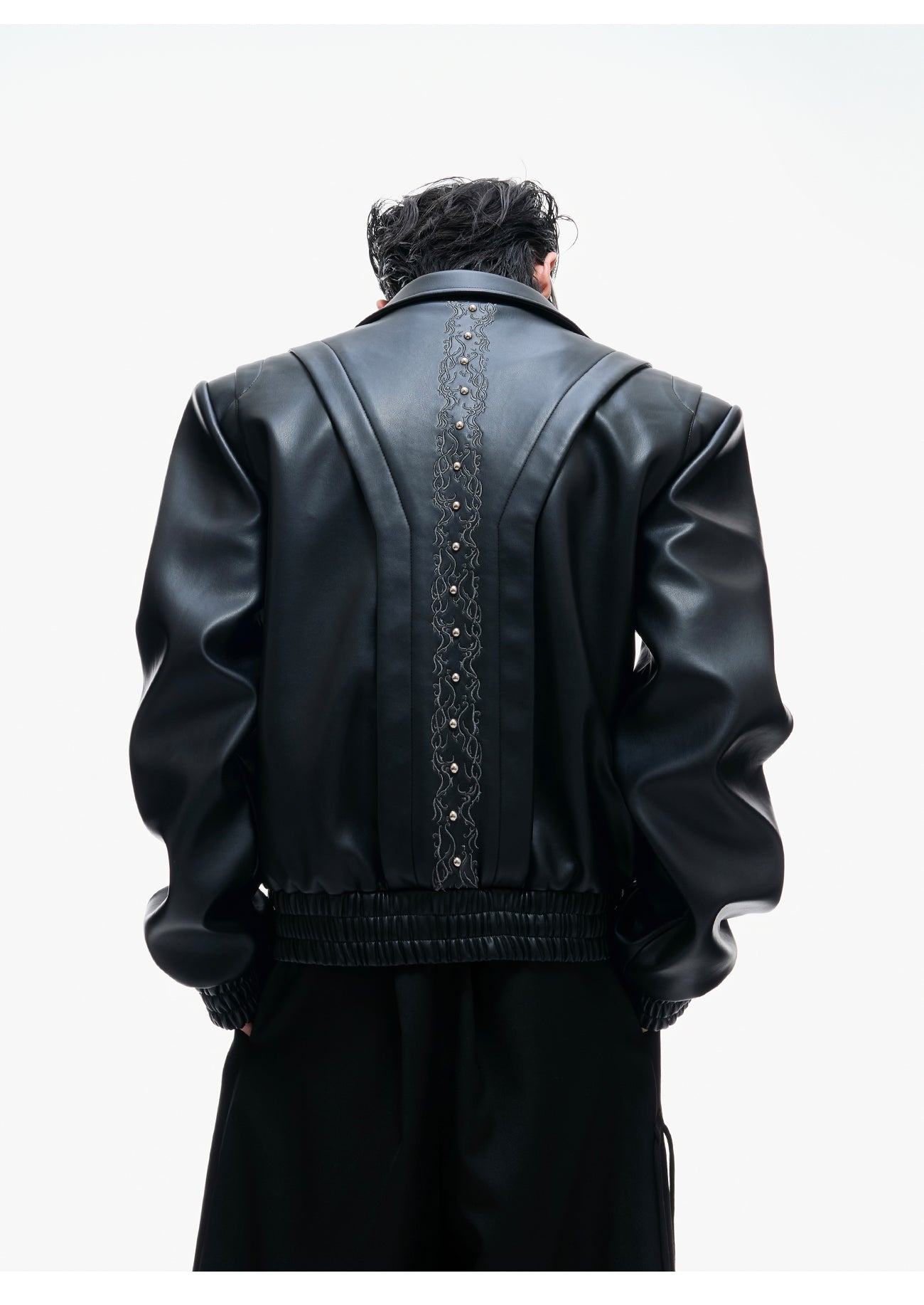 【25s Aug.】Embroidered Cropped Leather Jacket