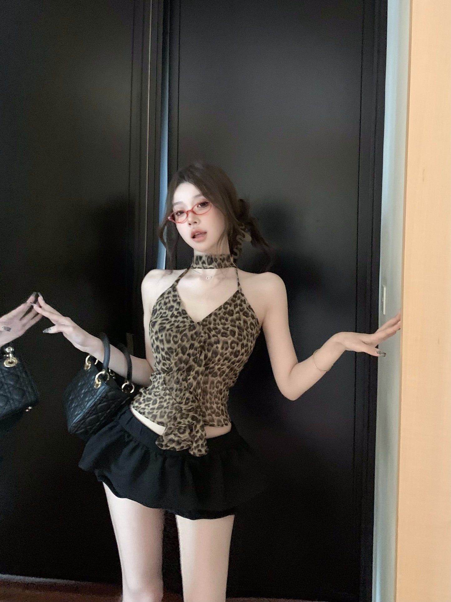 【25s Mar.】Leopard Print Halter Neck Halter Top