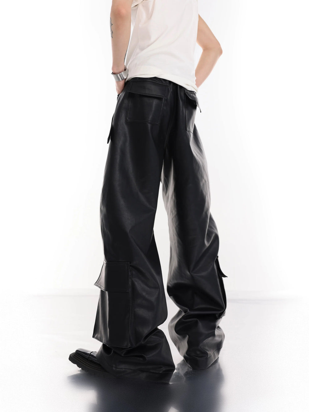 【23s July.】Large Pocket Studded Leather Pants ArtsKoreanMan