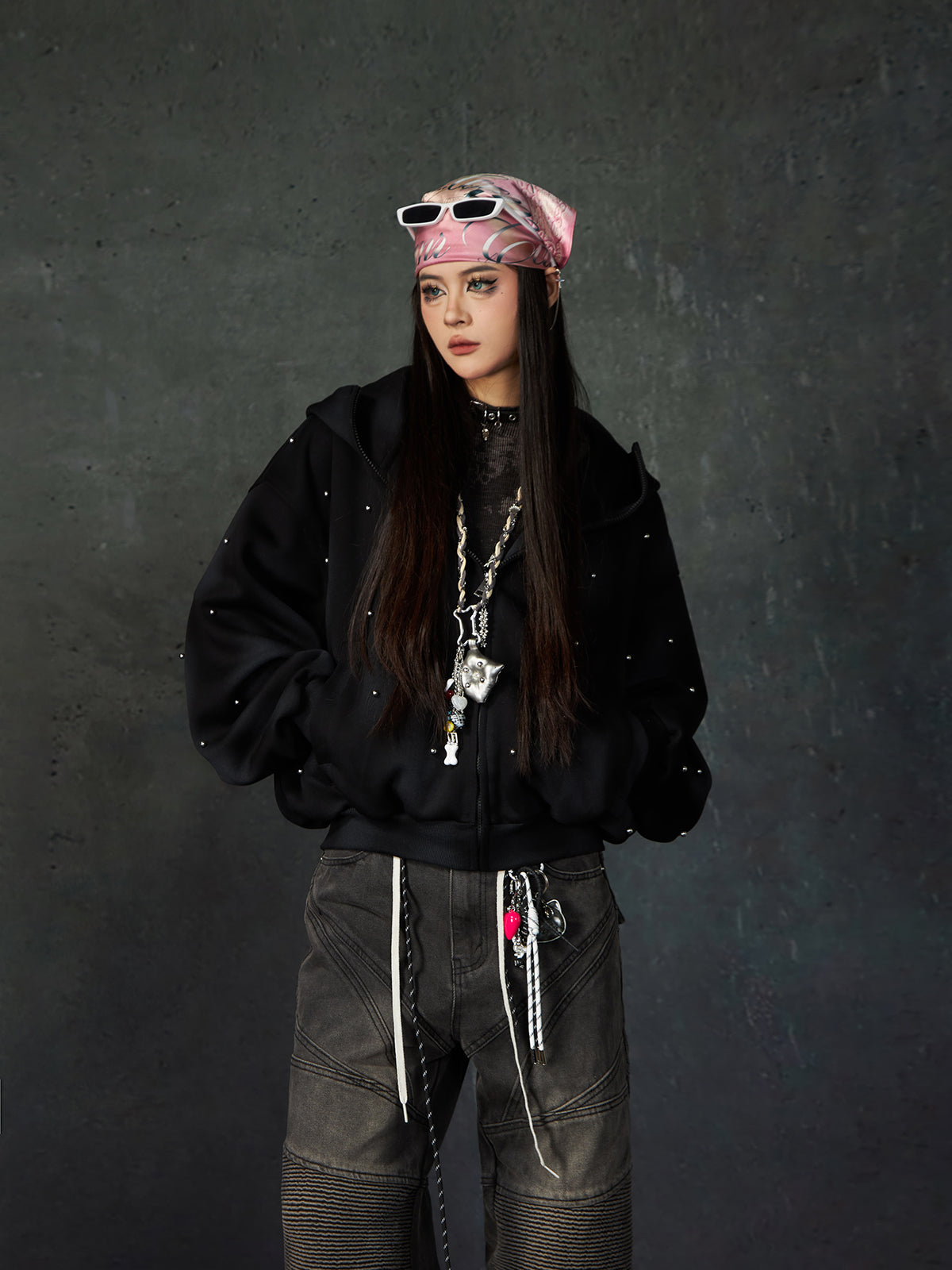 【25s Mar.】Pearl Embellished Spray-painted Hooded Jacket