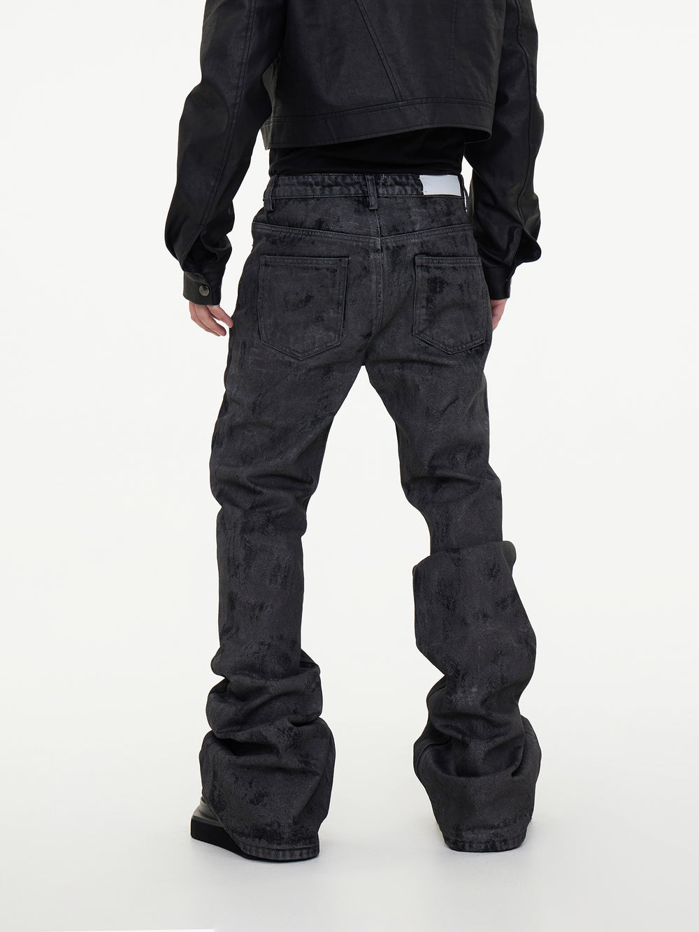 【24s May.】Hand-brushed Wax-coated Slim-fit Stacked Jeans ArtsKoreanMan