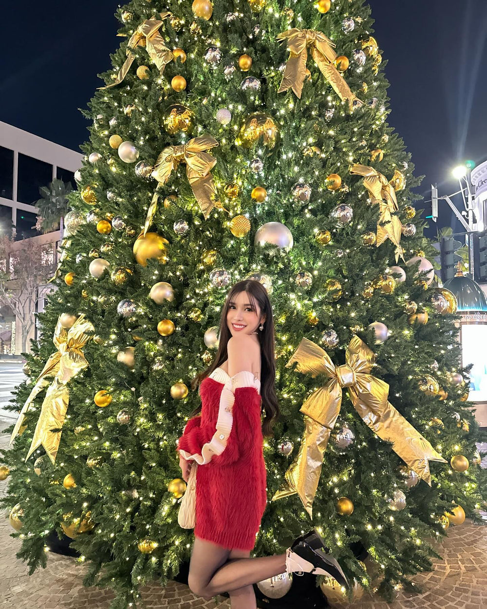 【23s November.】One-shoulder Metal Button Sweater ArtsKoreanMan