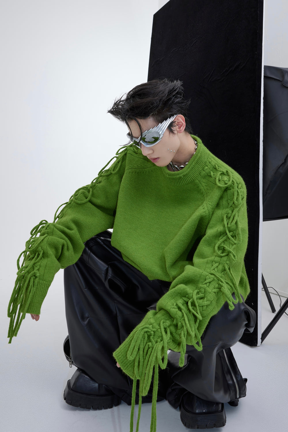 【23s October.】Pleated Crew Neck Sweater with Fringe Design ArtsKoreanMan