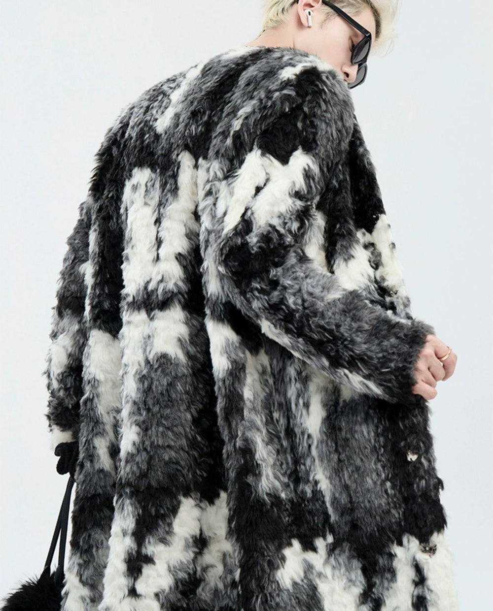 【24s Dec.】Light Luxury Fashionable Warm Plush Coat ArtsKoreanMan