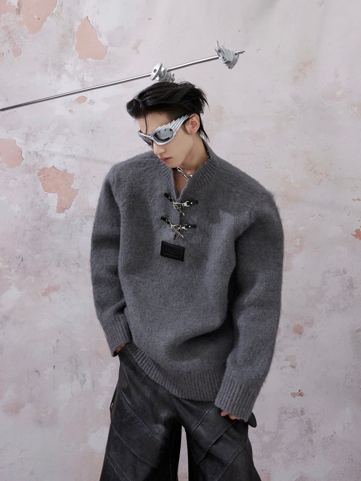 【24s January.】Round Neck Metal Buckle Thickened Sweater