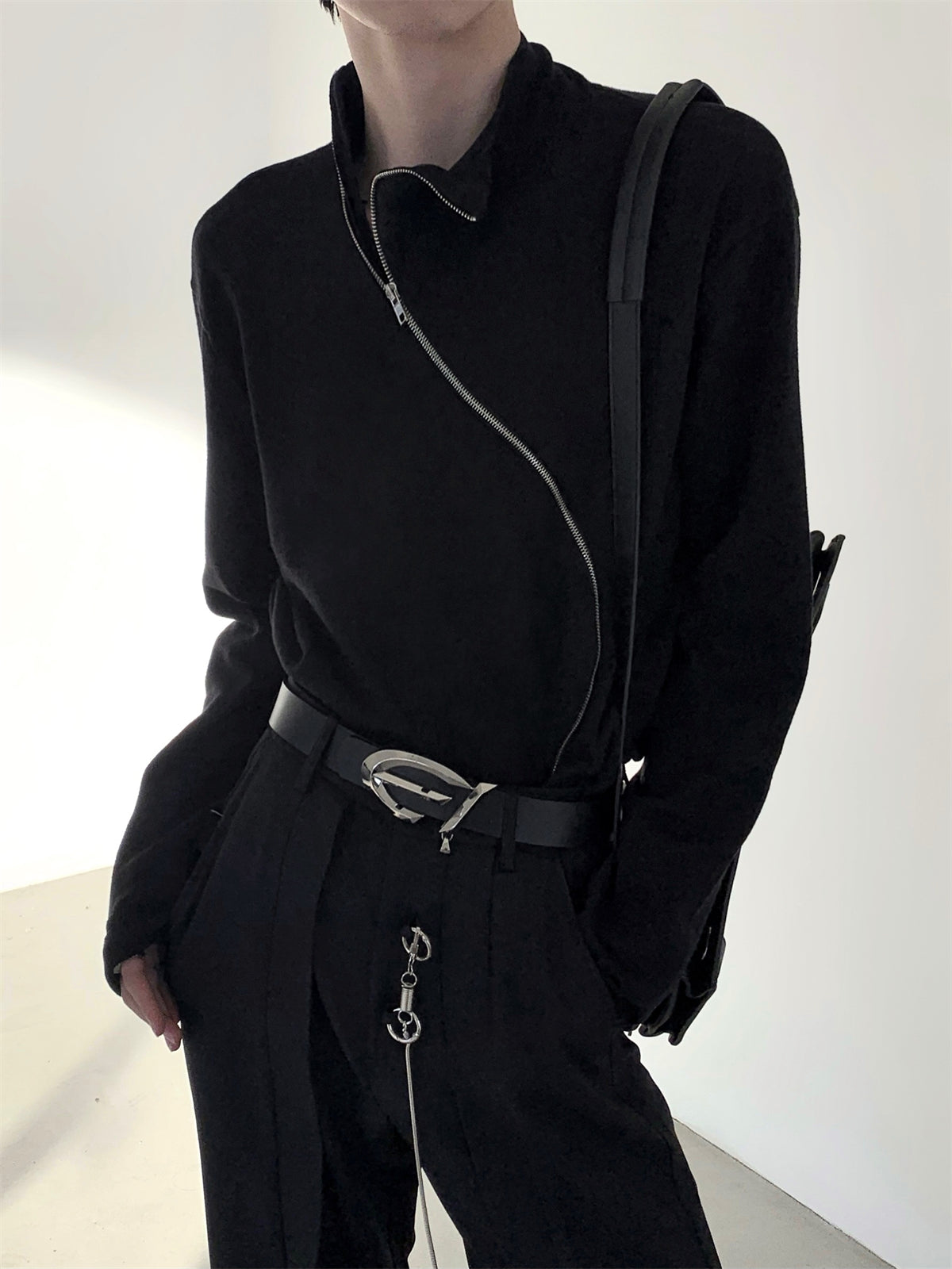 【23s November.】Metallic Zippered Turtleneck Sweater ArtsKoreanMan