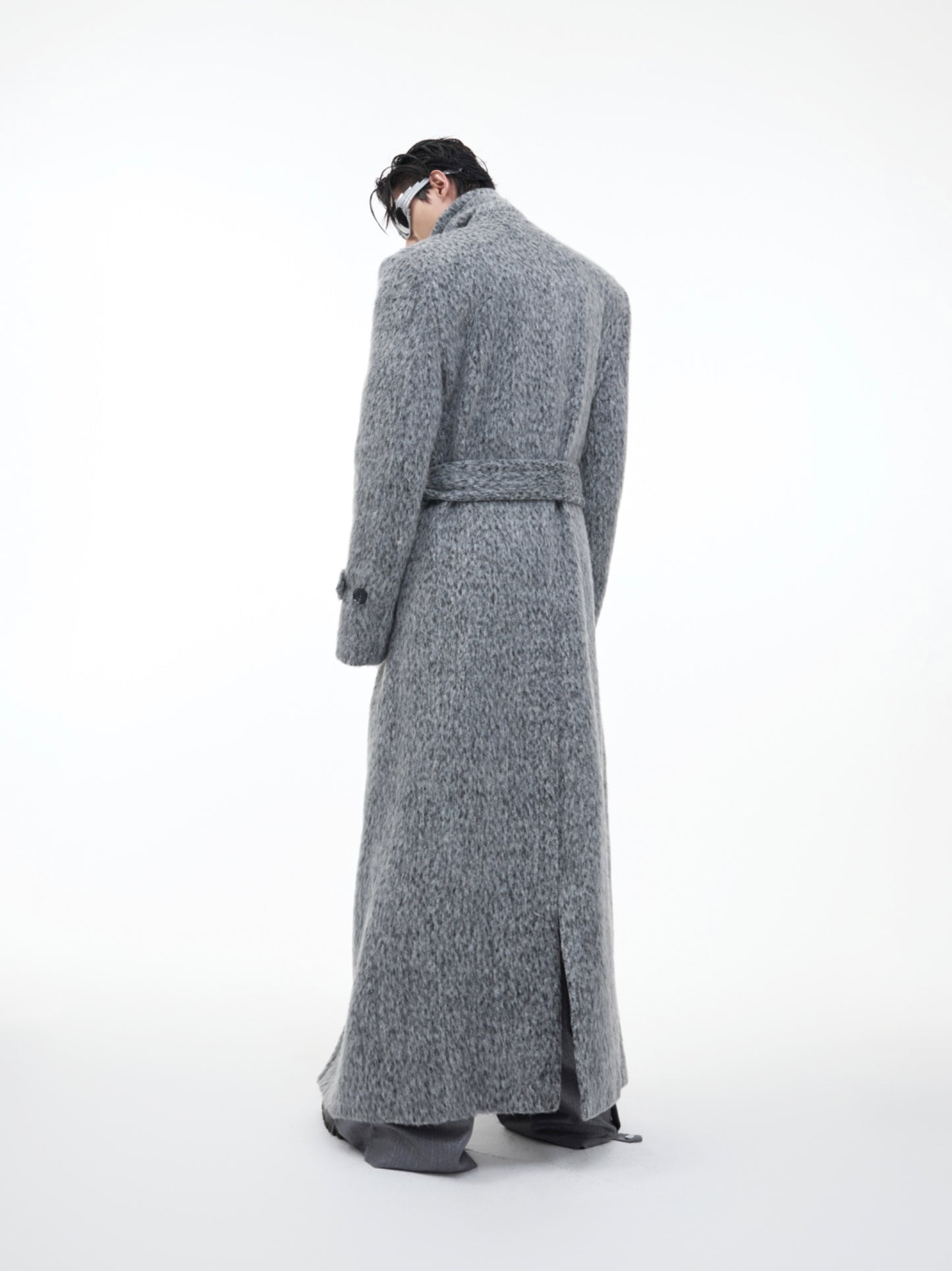 【24s Nov.】Niche Plush Silhouette Wide Shoulder Wool Coat