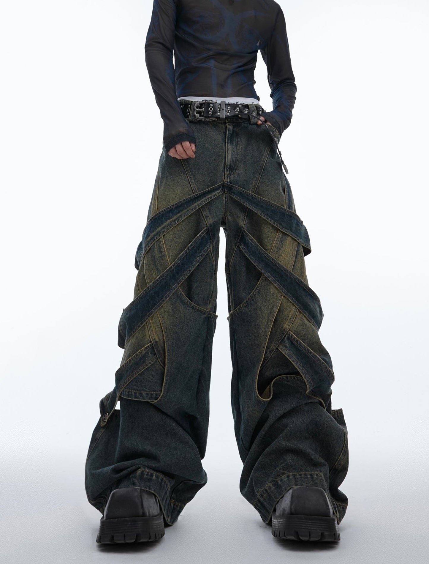 【24s Aug.】3D Wrapped Distressed Washed Hollow Jeans