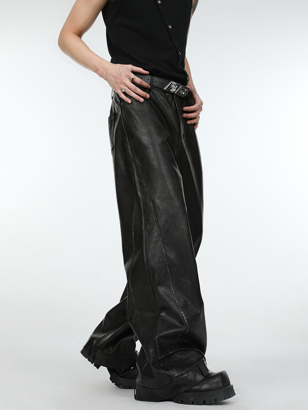 【24s March.】Deconstructed Three-dimensional Black Leather Pants ArtsKoreanMan