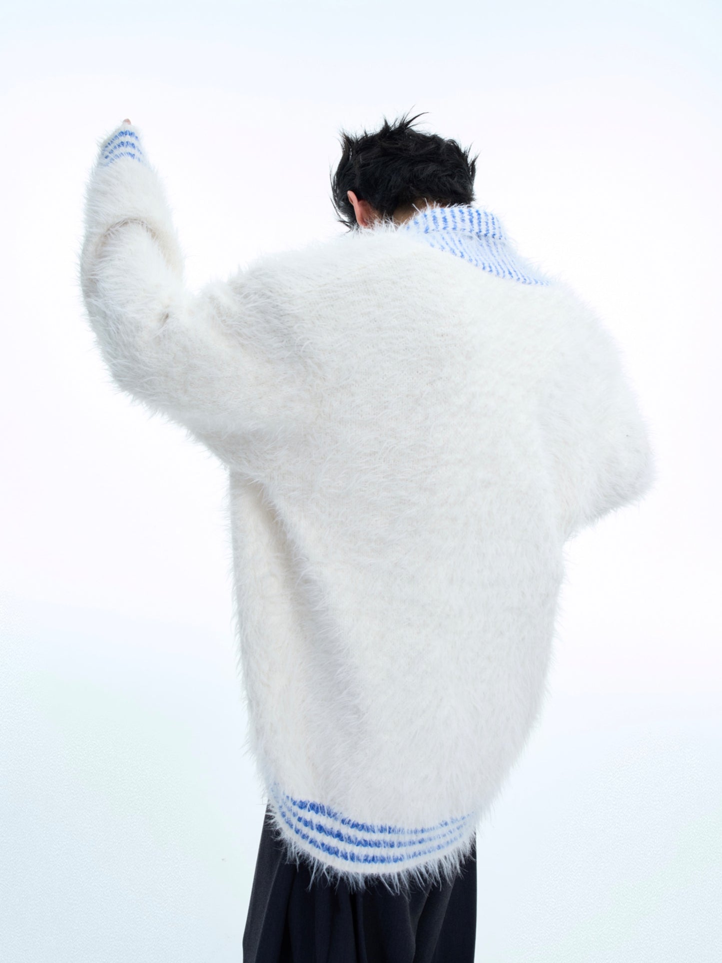 【24s Nov.】Large V-neck Faux Mink Sweater