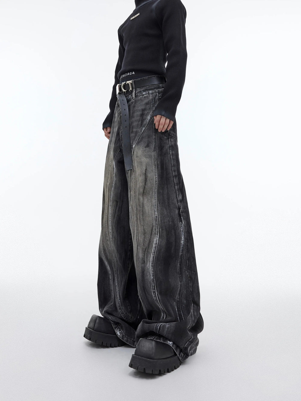 【23s September.】Hand-painted Design Baggy Jeans ArtsKoreanMan