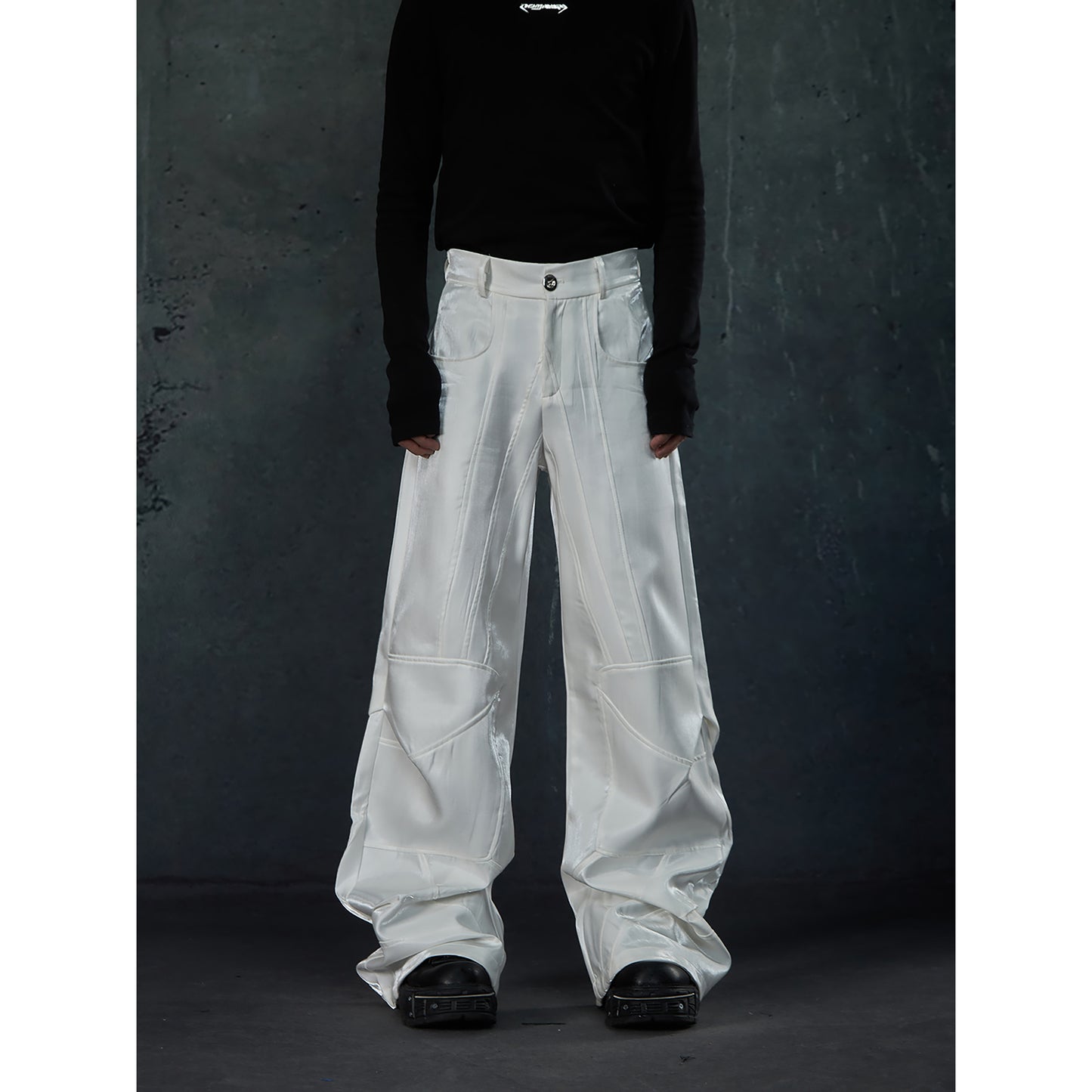 【25s Mar.】Liquid Glossy Trousers