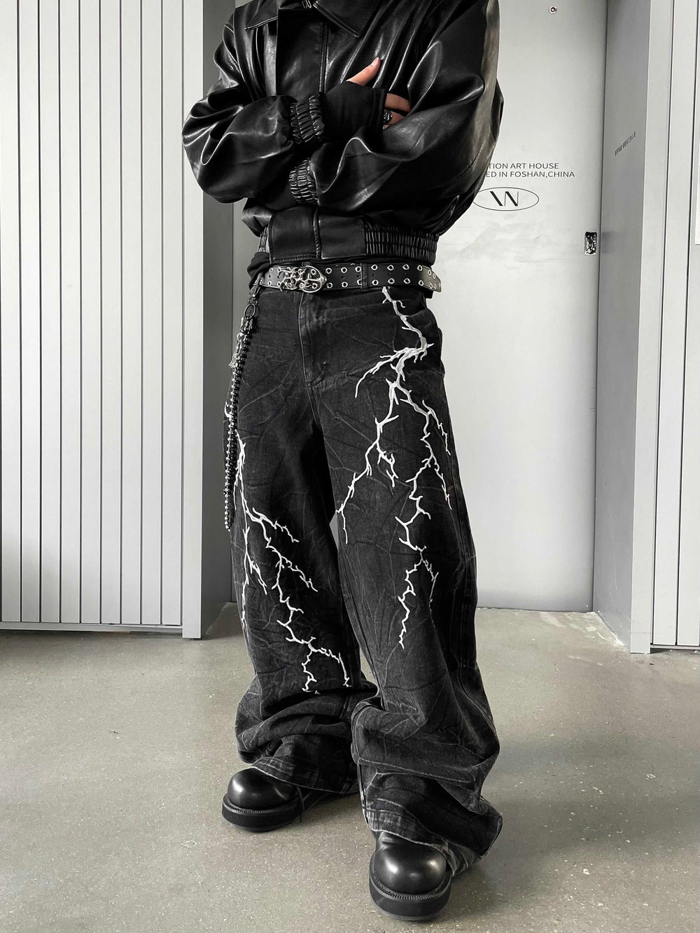 【24s Nov.】Niche Design Embroidered Lightning Loose Jeans ArtsKoreanMan