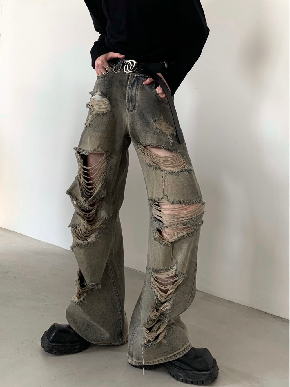 【24s March.】Retro High Street Ripped Jeans ArtsKoreanMan