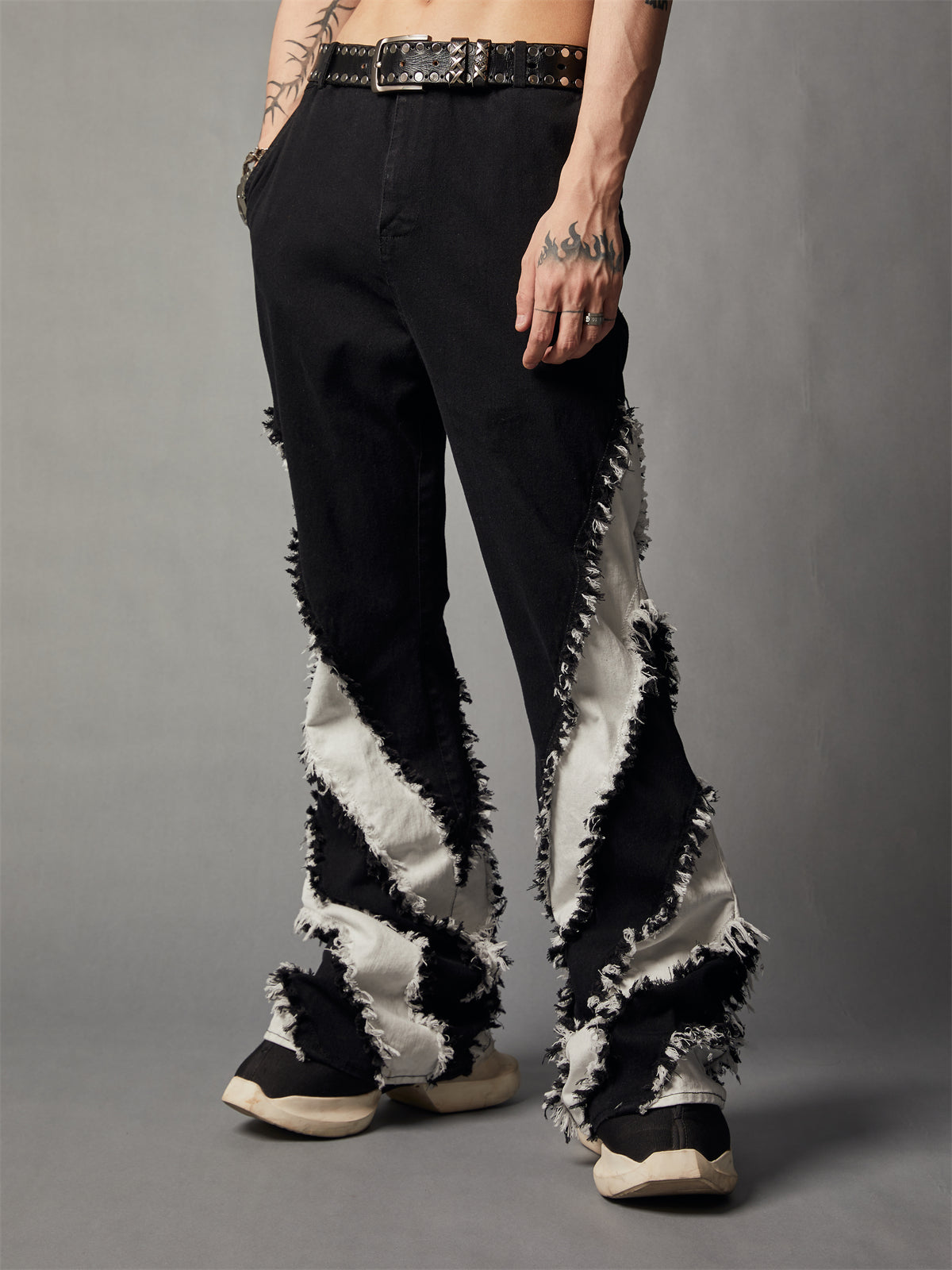 【23s August.】Black And White Paneled Frayed Jeans
