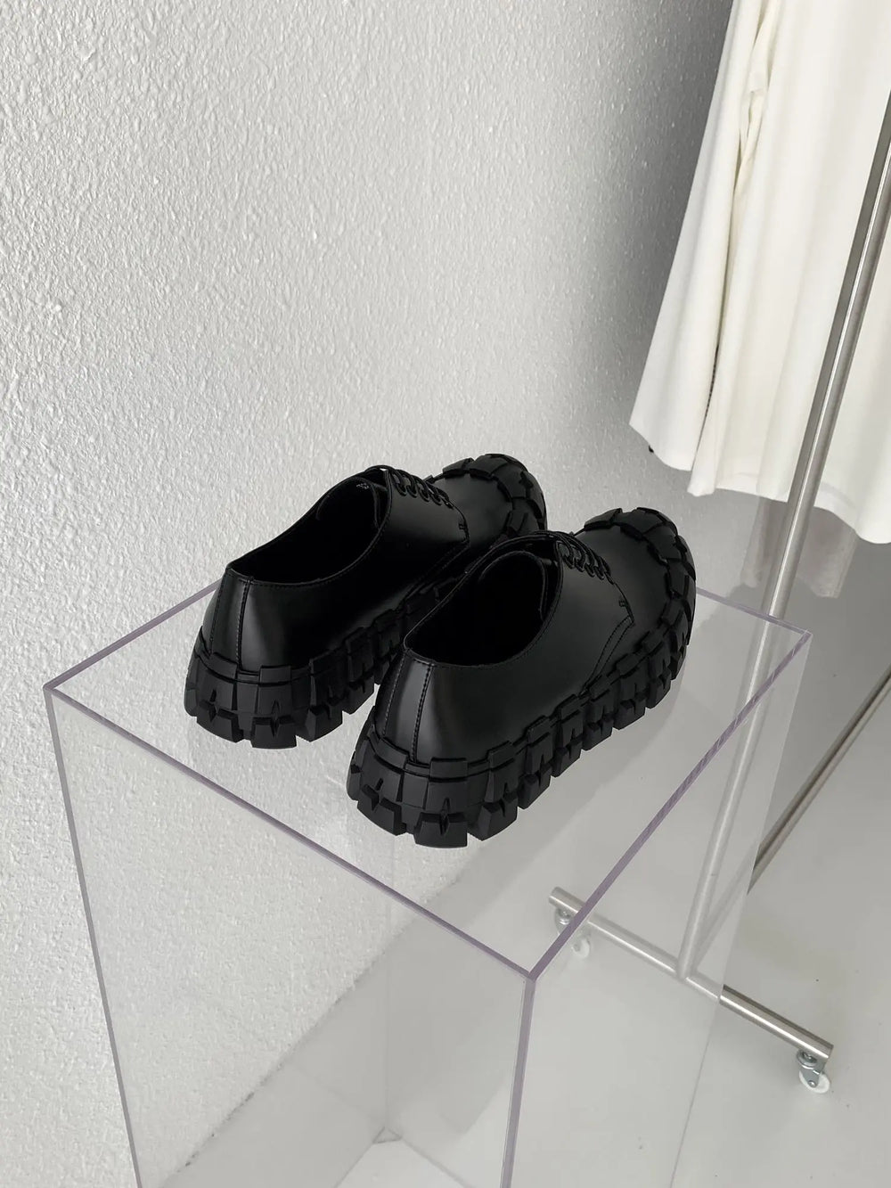 【New】Toothed Leather Shoes ArtsKoreanMan