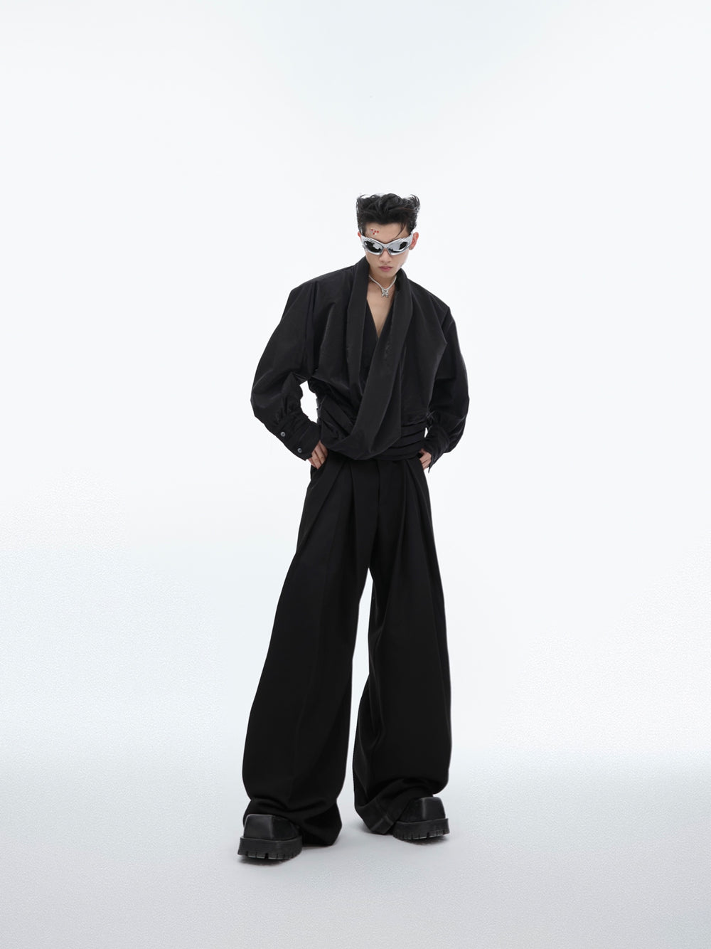 【24s June.】Liquid Texture V-neck Design Lining ArtsKoreanMan