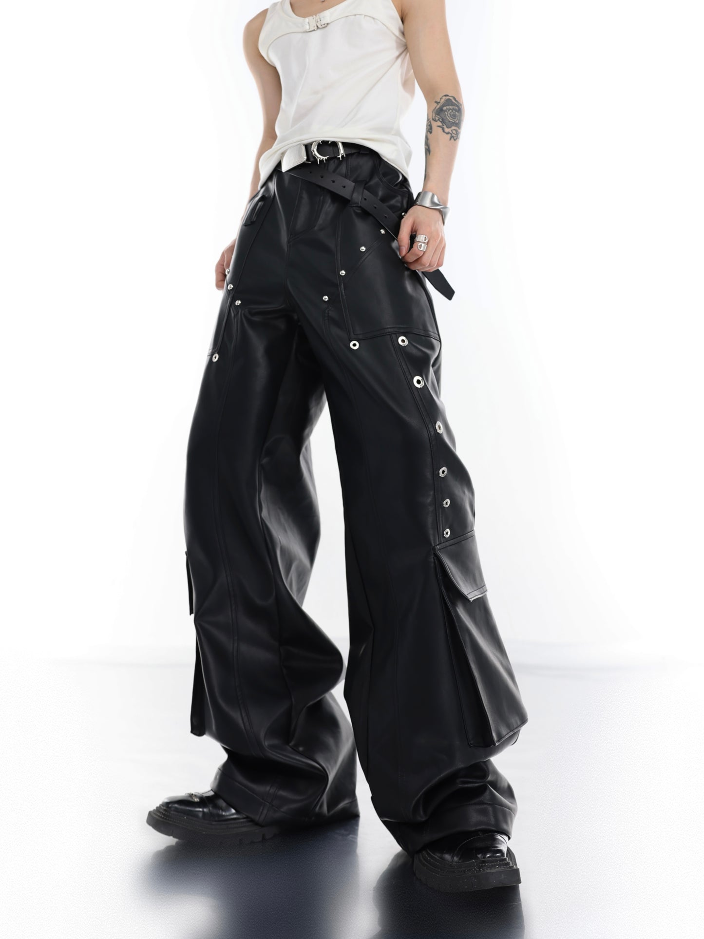 【23s July.】Large Pocket Studded Leather Pants