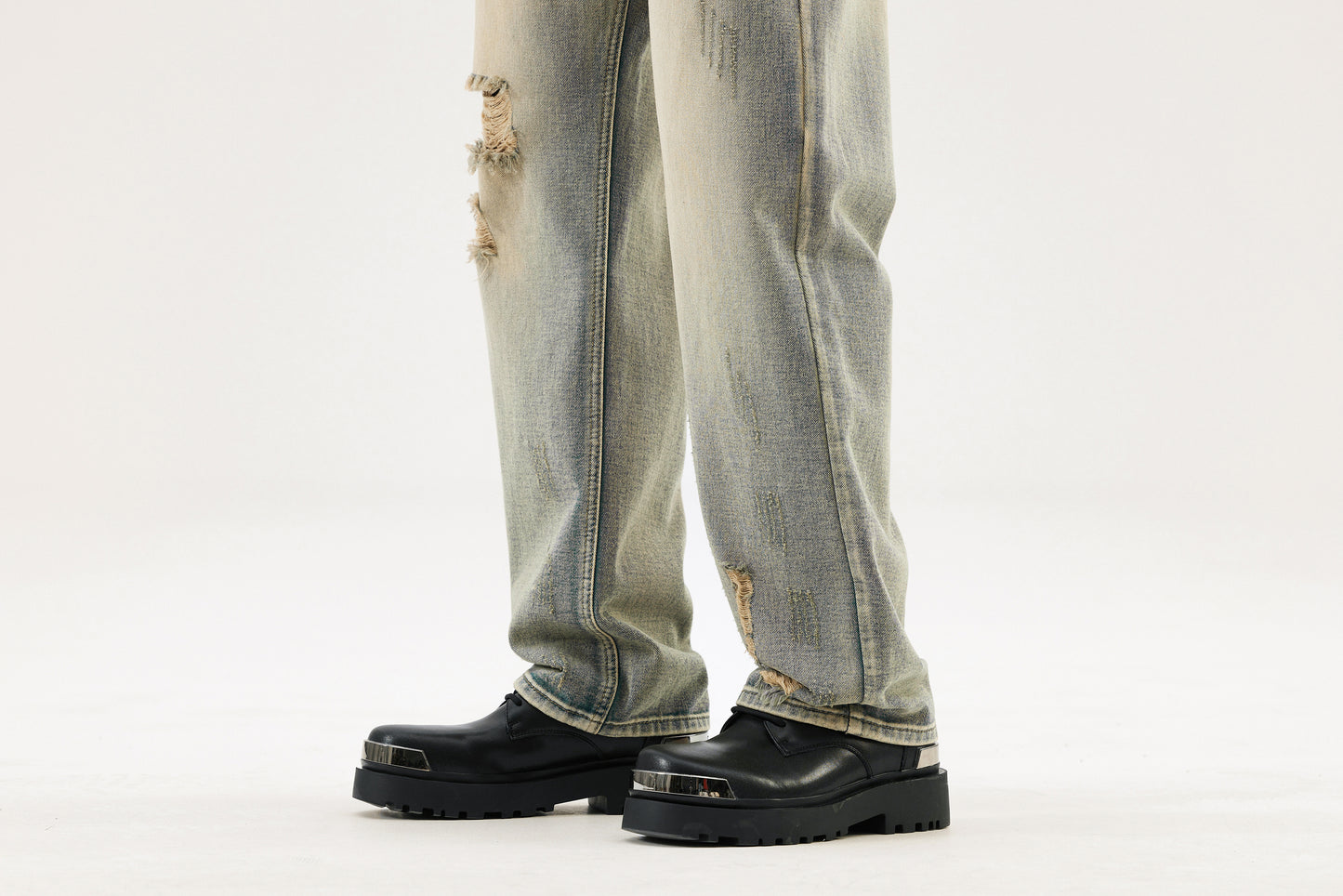 【23s September.】Trendy Washed Ripped Jeans