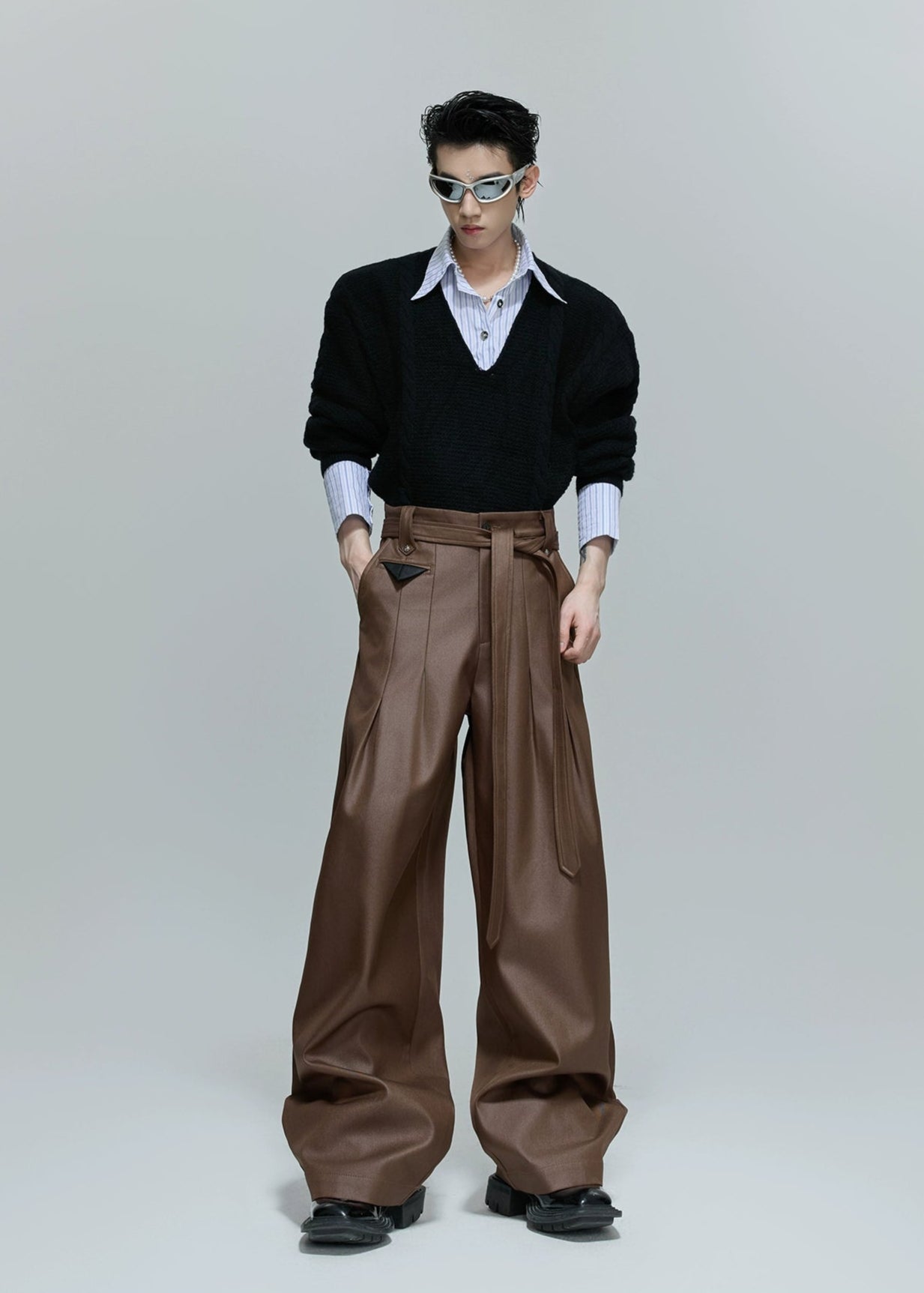 【25s Oct.】High-rise Smooth Fabric Pleated Trousers
