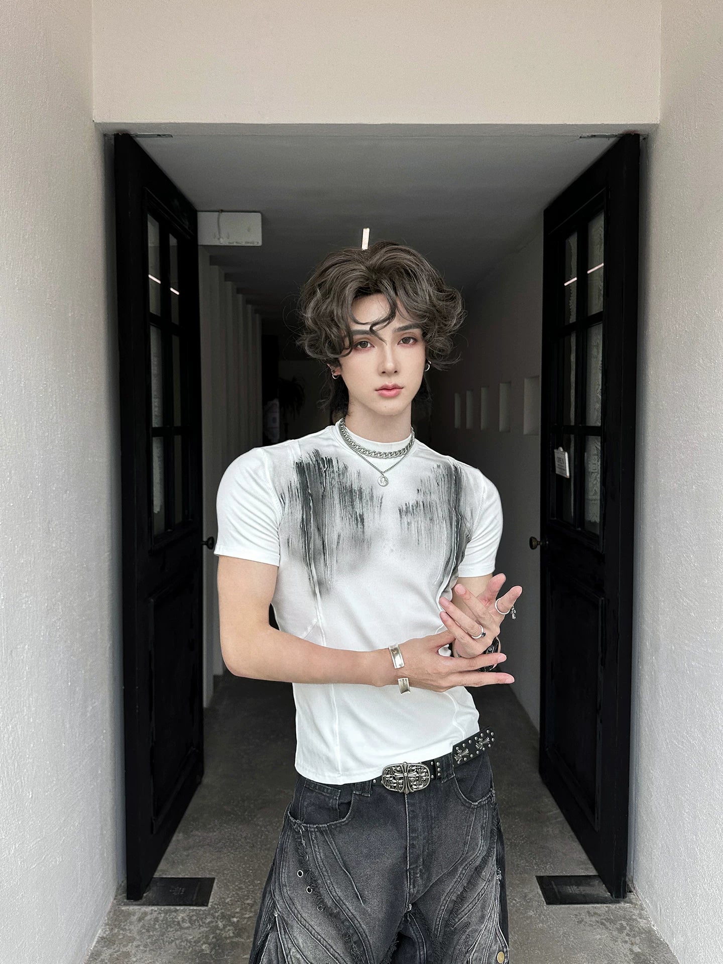 Minimal Graphic Print Tee