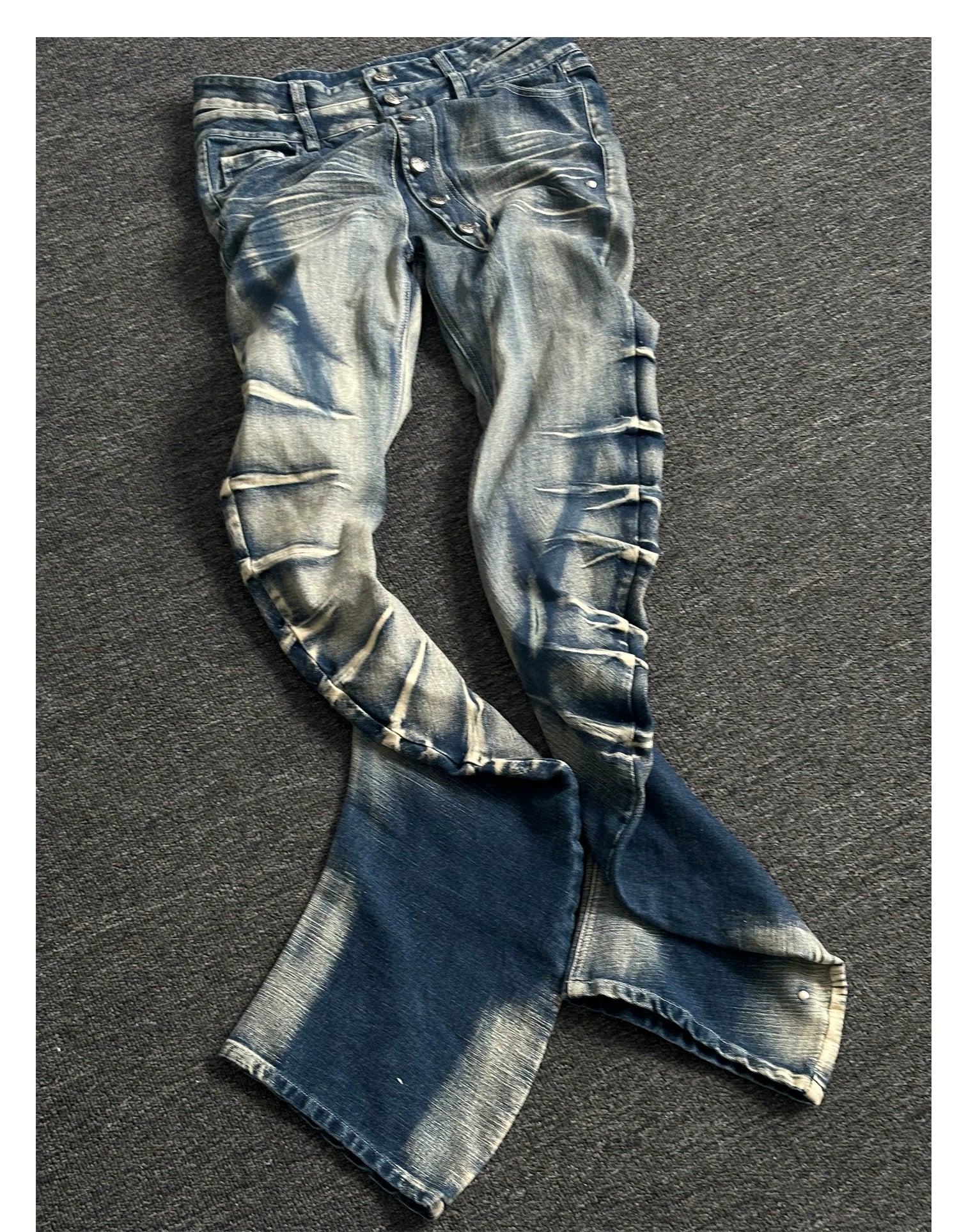 【26s Jan.】Blade-Washed Curved Fit Stretch Denim Jeans