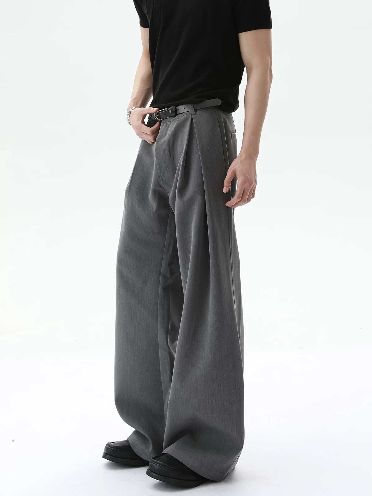 【26s Jan.】Sculpted A-Line Double-Pleat Curved Suit Trousers