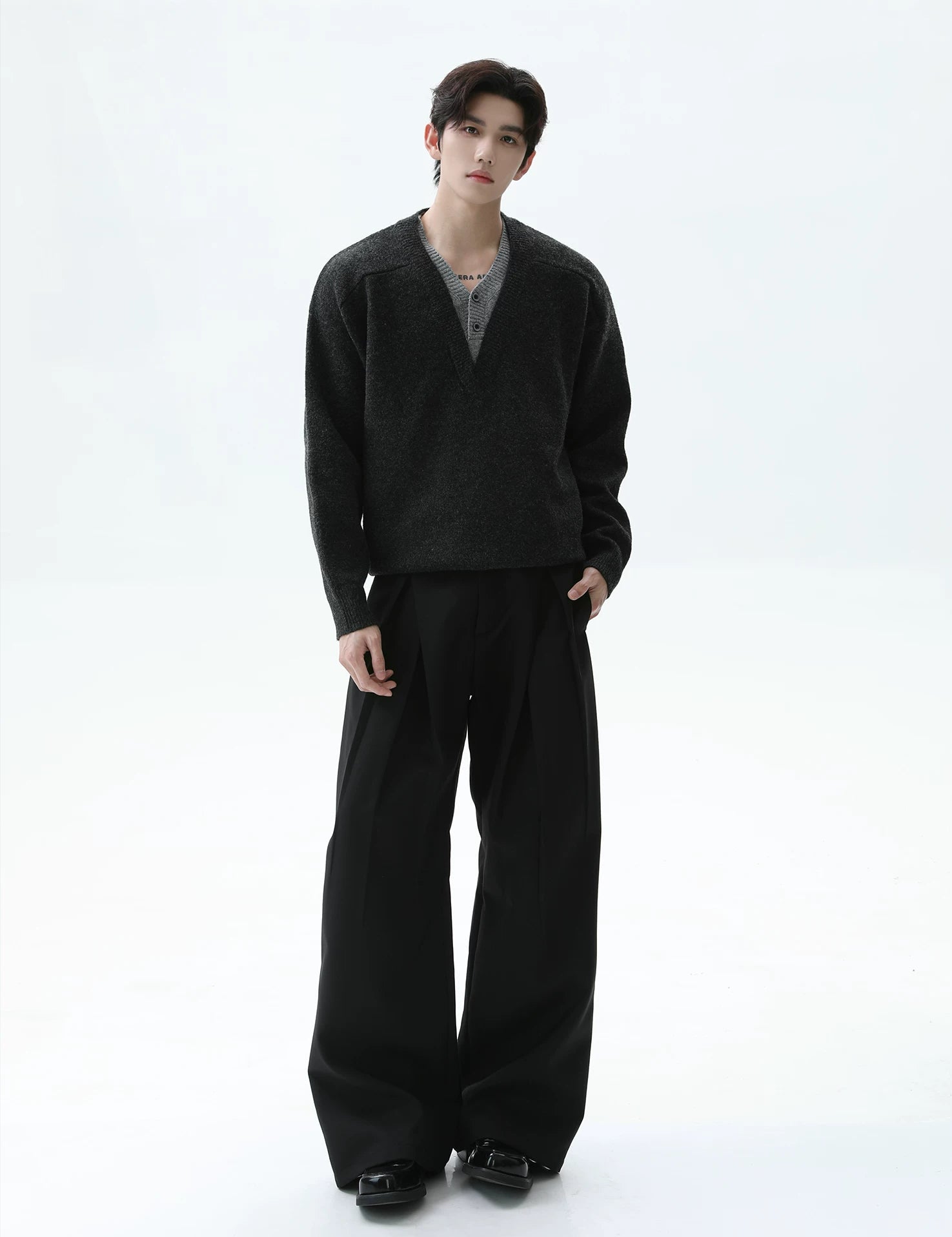 【26s Jan.】Clean-Fit Layered V-Neck Lambswool Knit Sweater