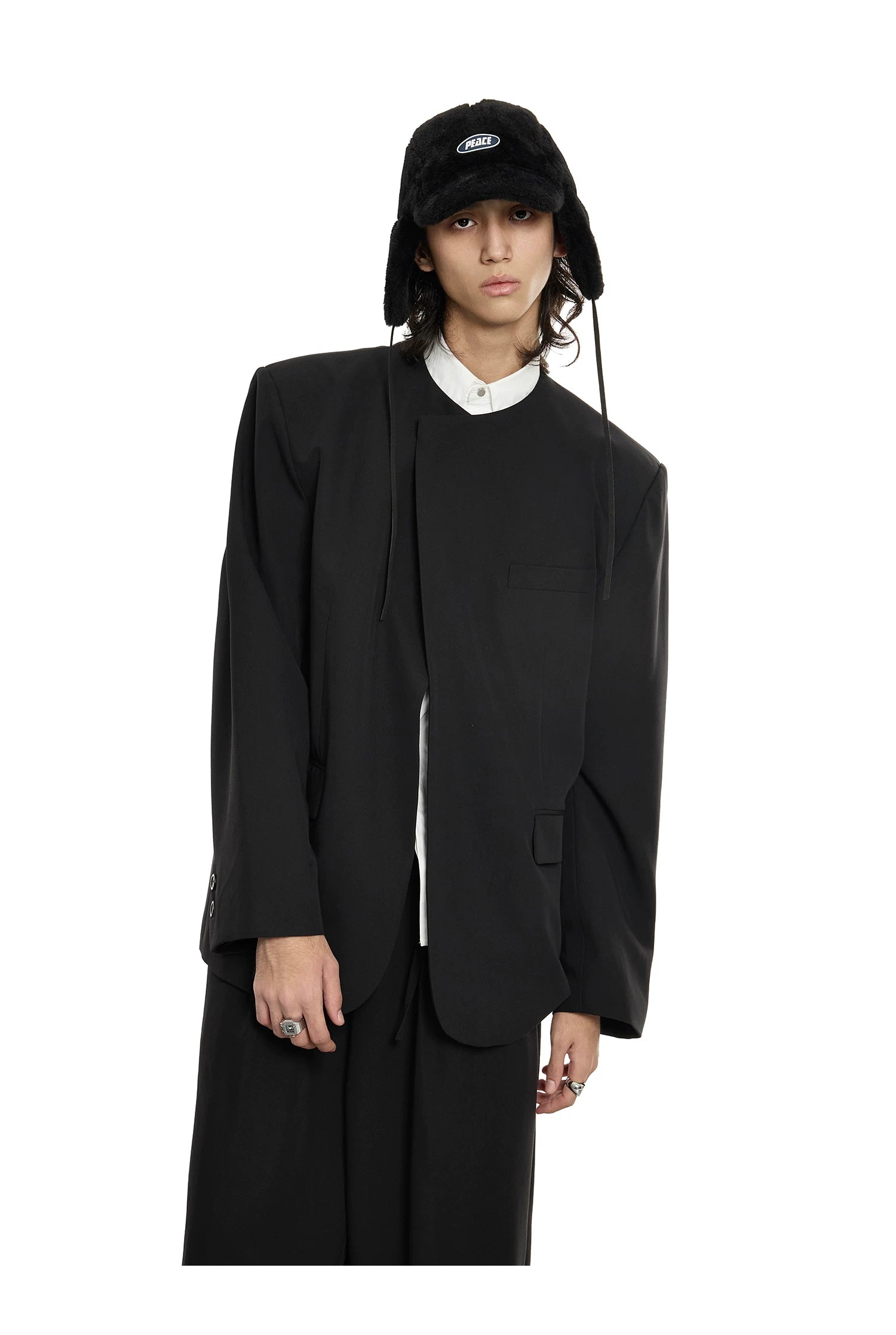 Minimal Round Neck Blazer