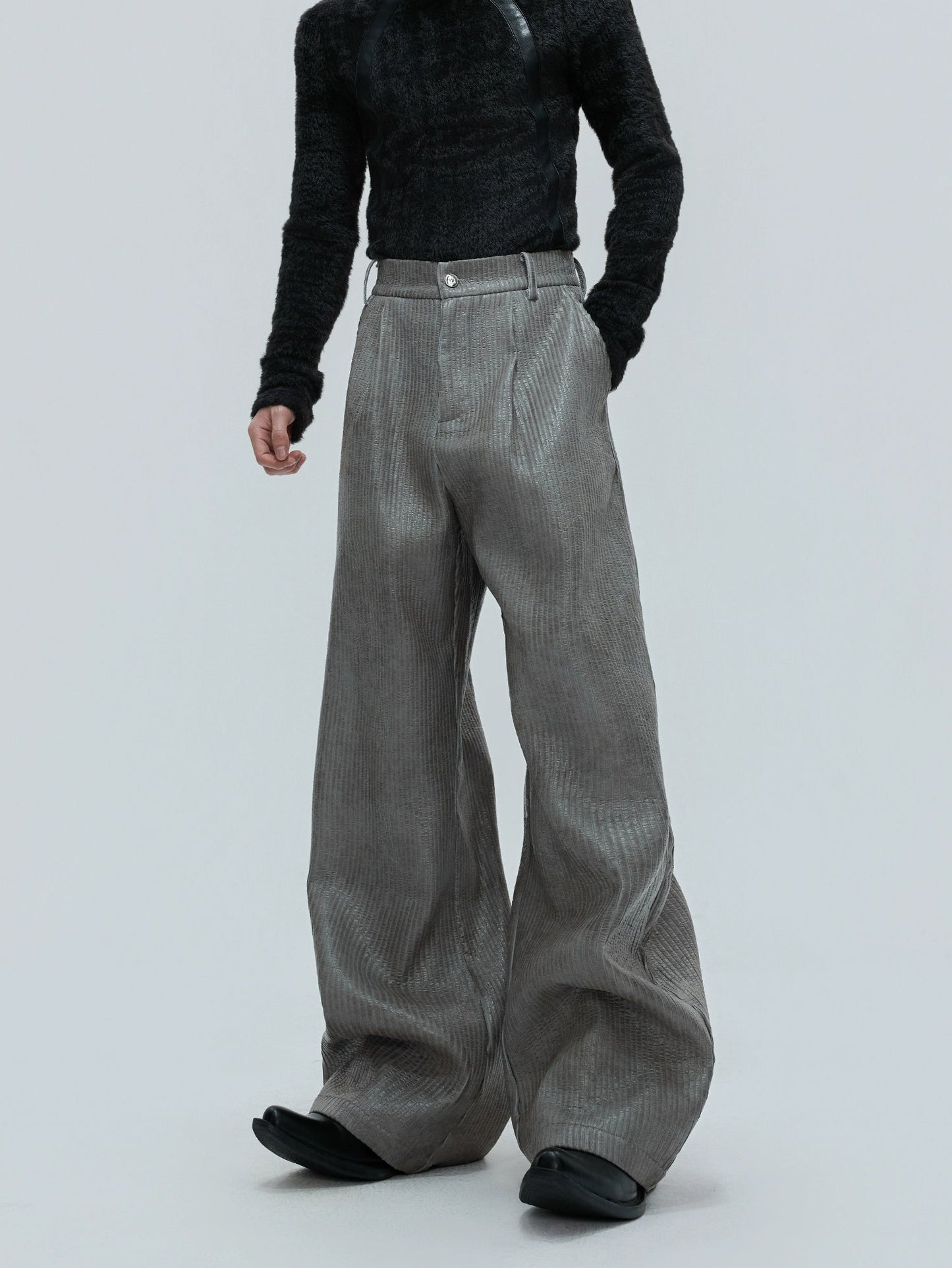 【25s Nov.】Waxed Distressed Leather Trousers