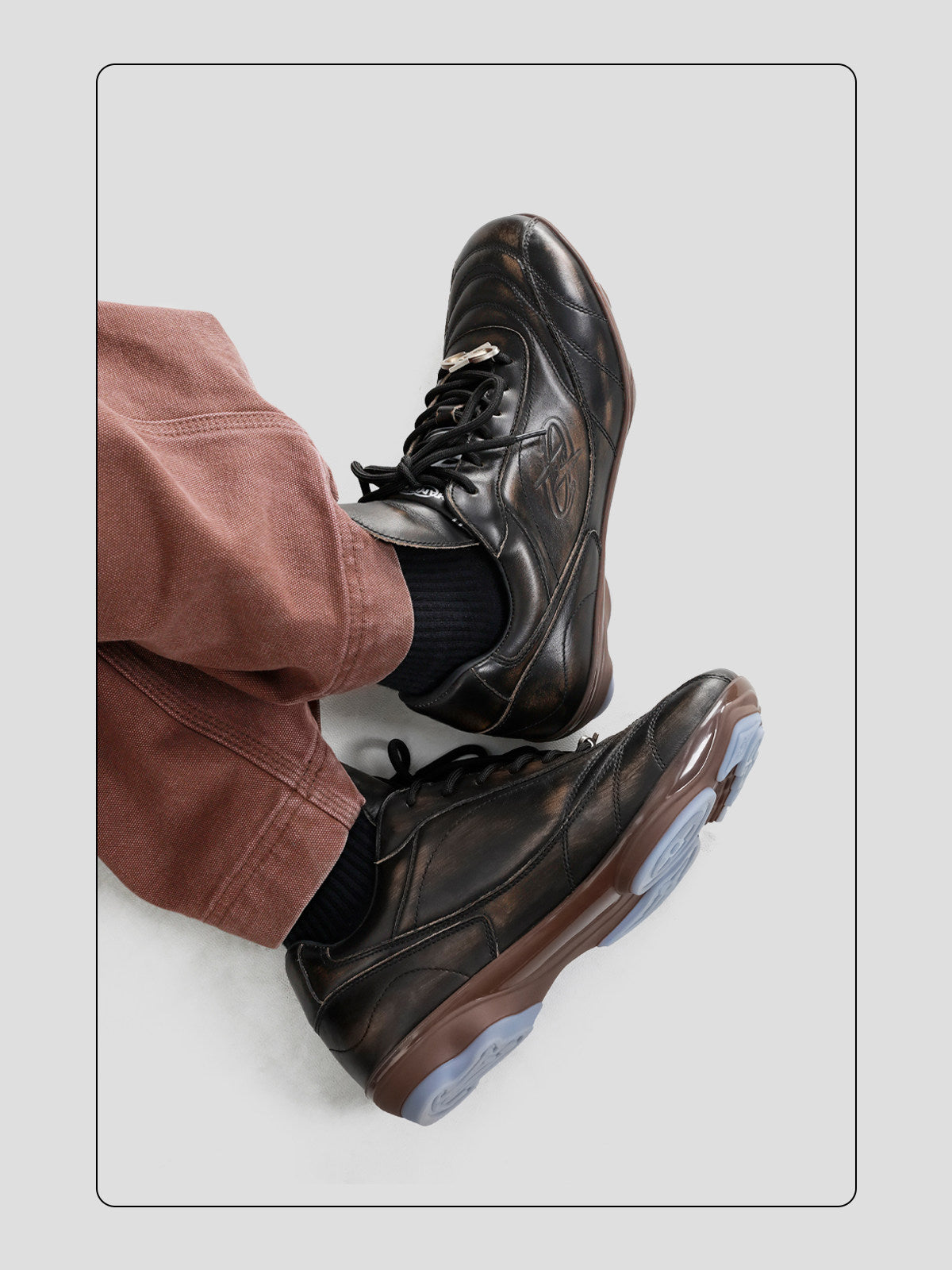 Retro-style Versatile Leather Soccer Shoes