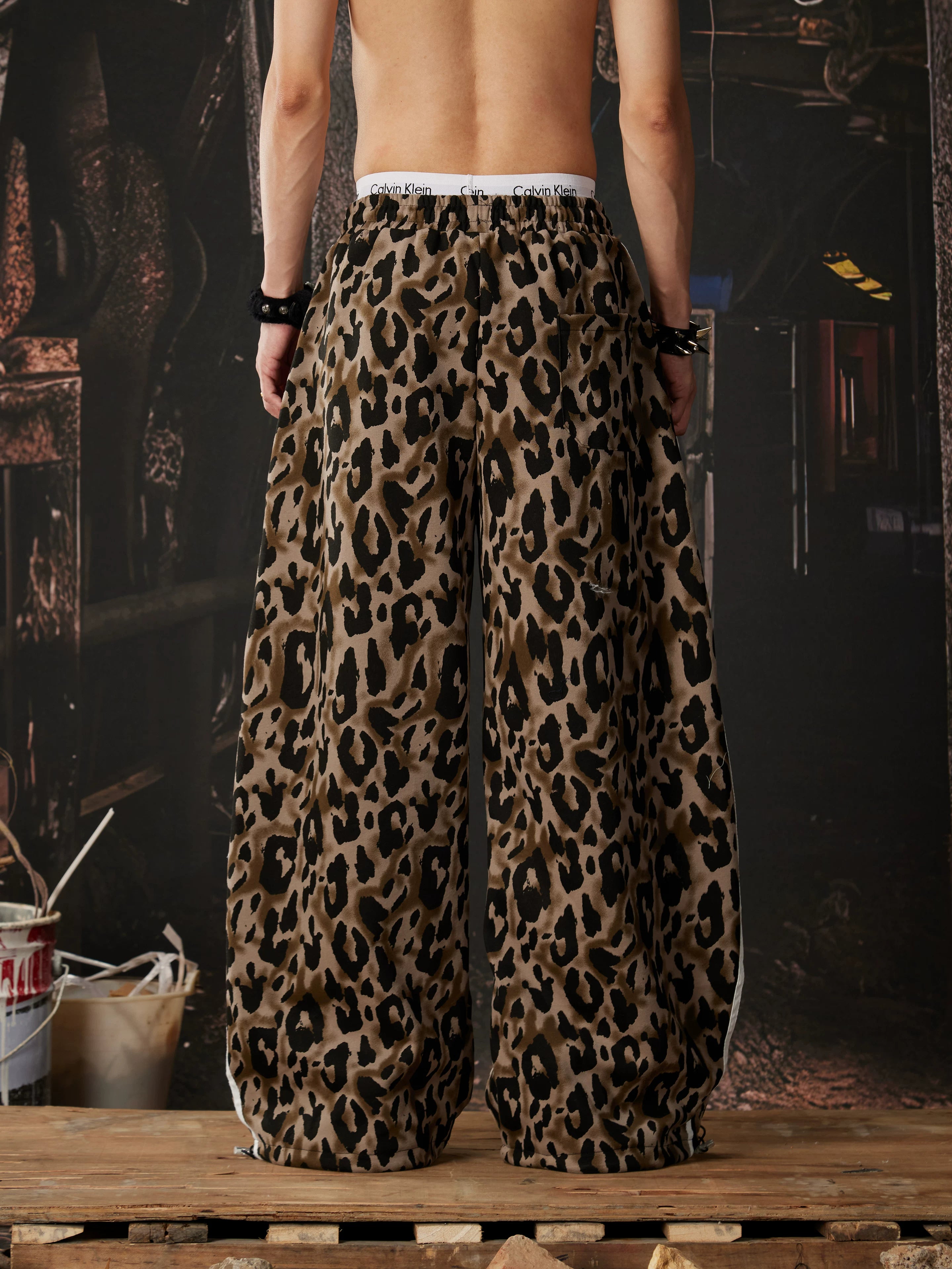 Leopard Panel Curved Wide-Leg Pants