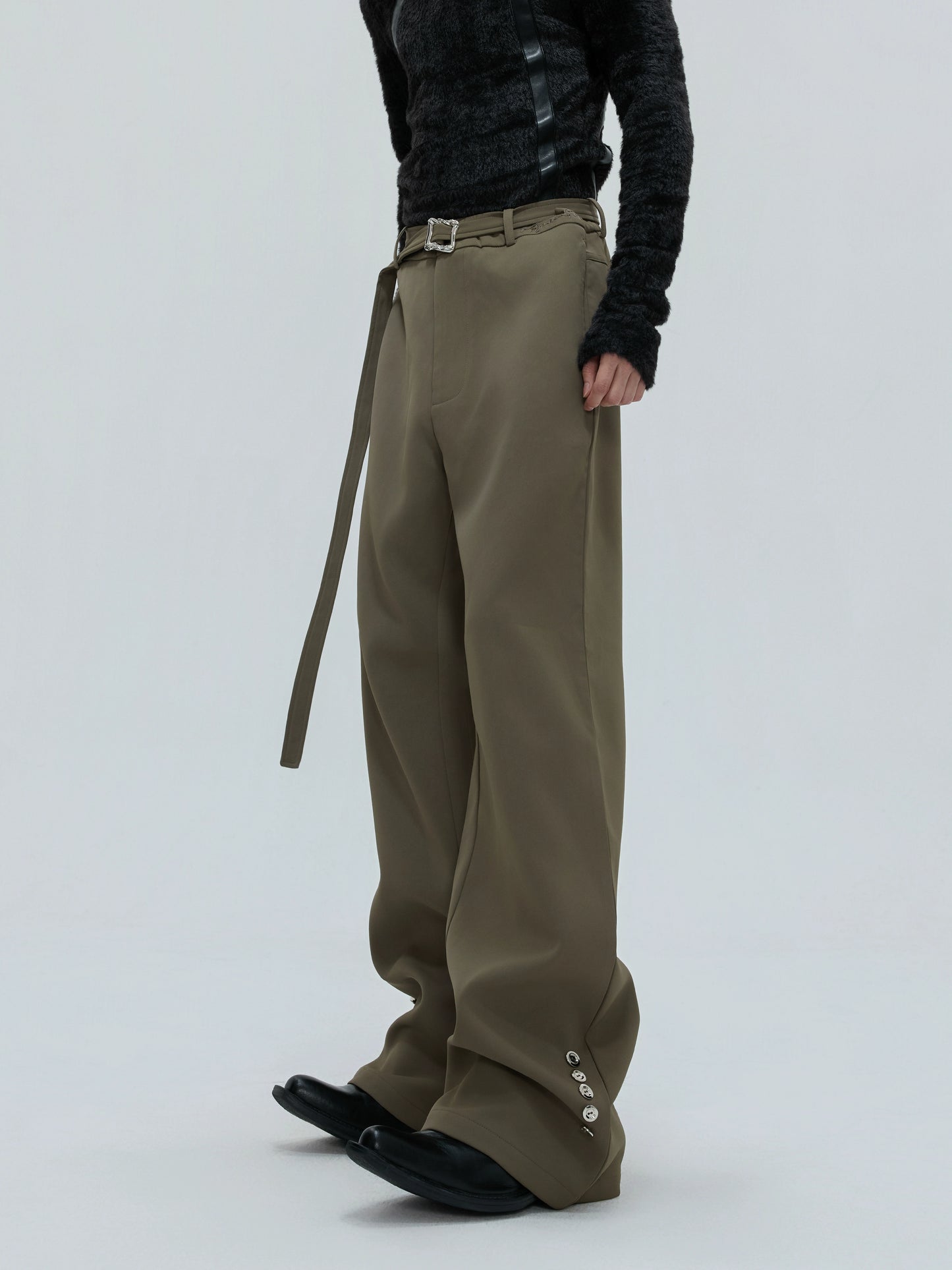 【25s Nov.】Furry Ribbon Metal Button Trousers