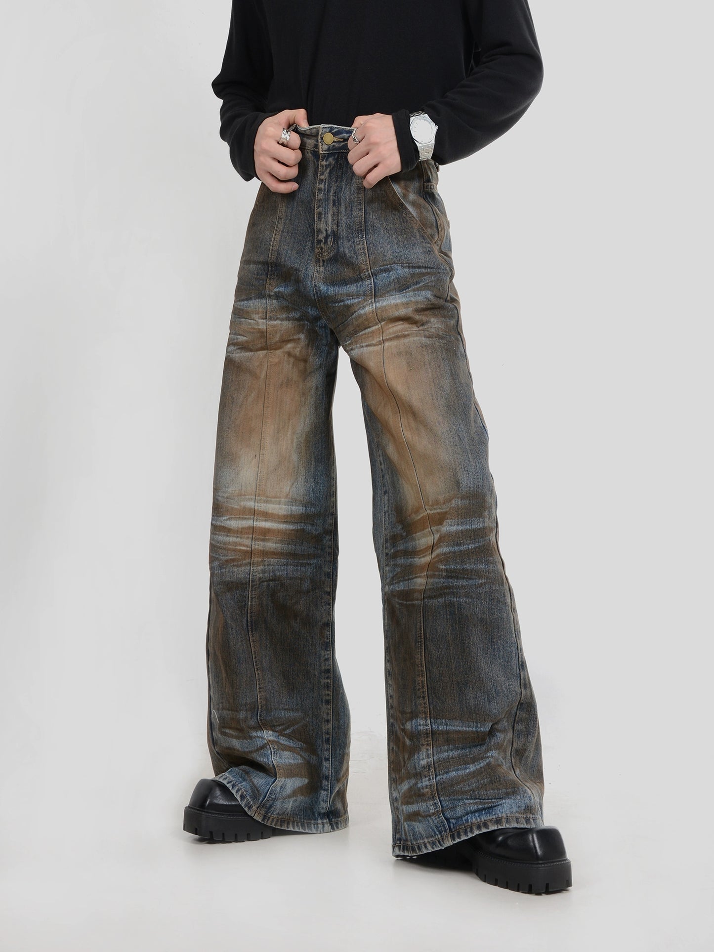 【24s February.】Retro Distressed Gradient Jeans