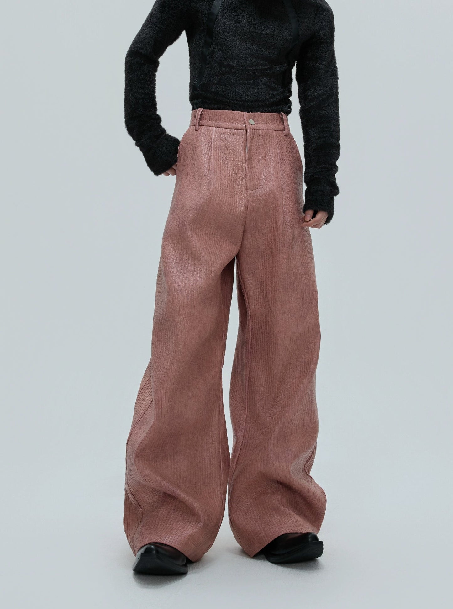 【25s Nov.】Waxed Distressed Leather Trousers