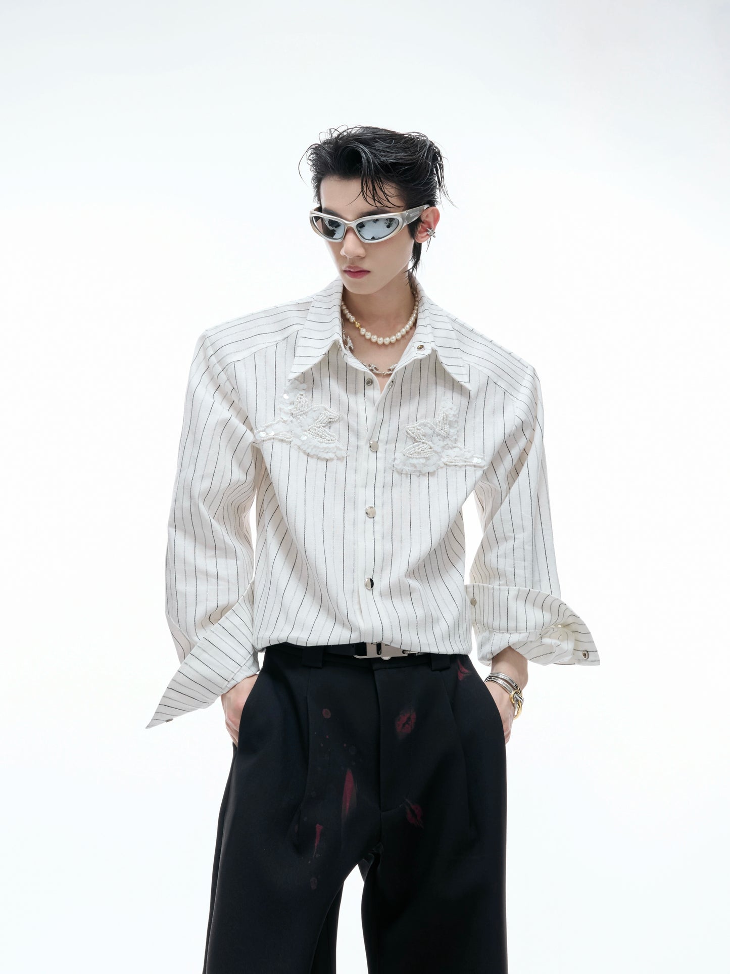 【25s Aug.】Striped Sequin-embroidered Linen Shirt