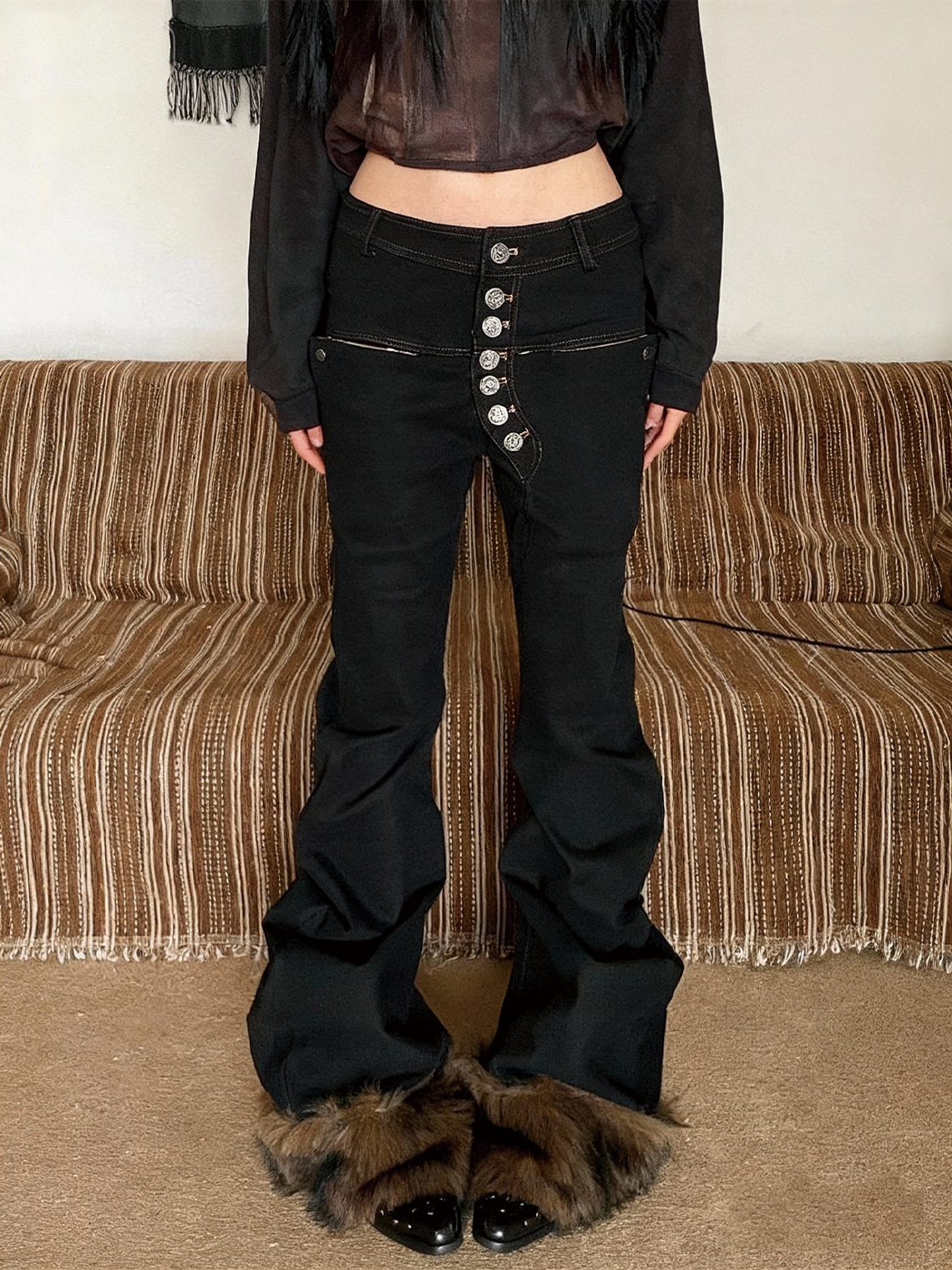 【25s Dec.】Button-design Hot Girl Patchwork Plush Jeans