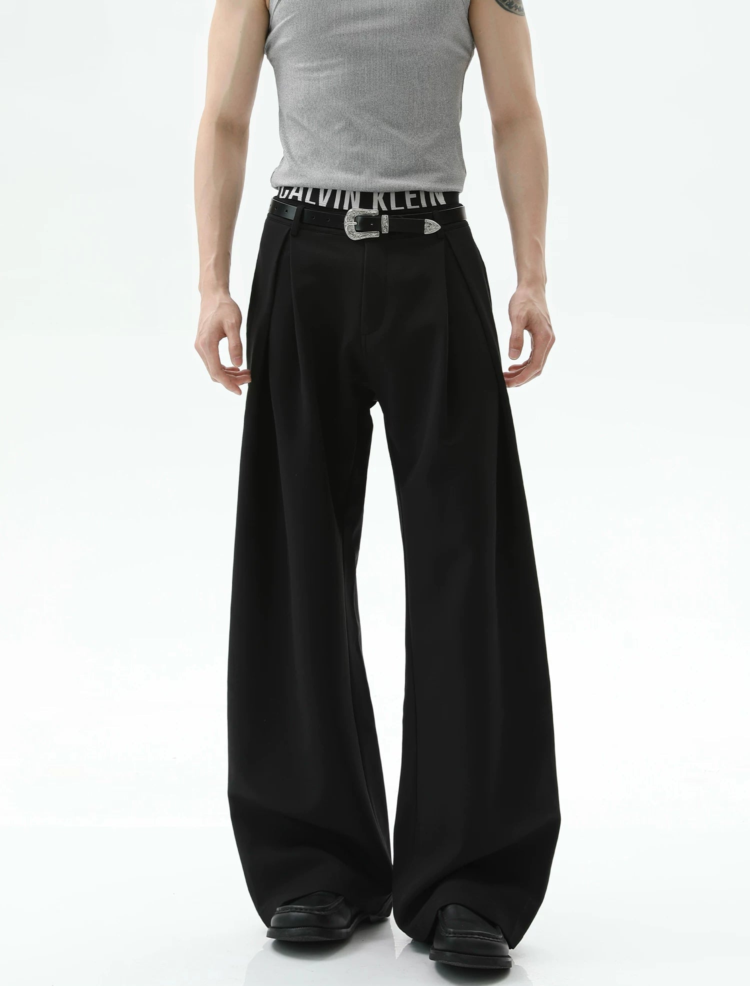 【26s Jan.】Sculpted A-Line Double-Pleat Curved Suit Trousers