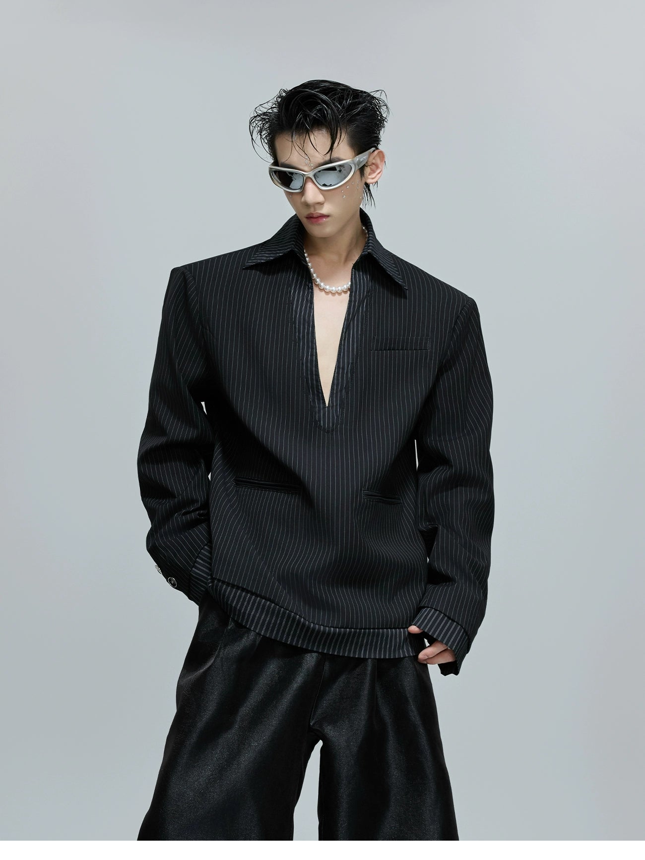 【25s Nov.】Simple Striped Patchwork V-neck Shirt