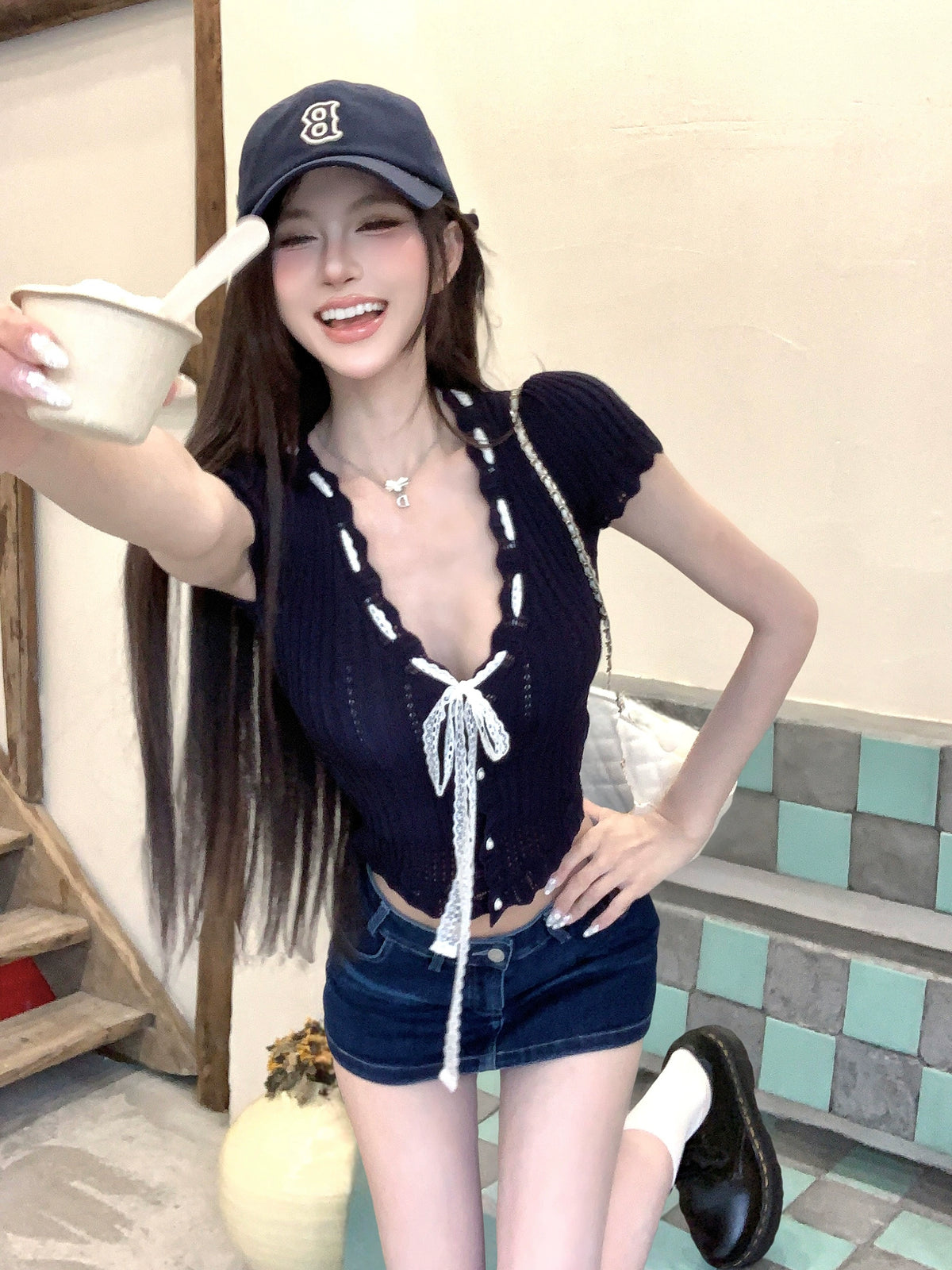 【25s Jul.】V-Neck Fitted Cropped Knit Sweater